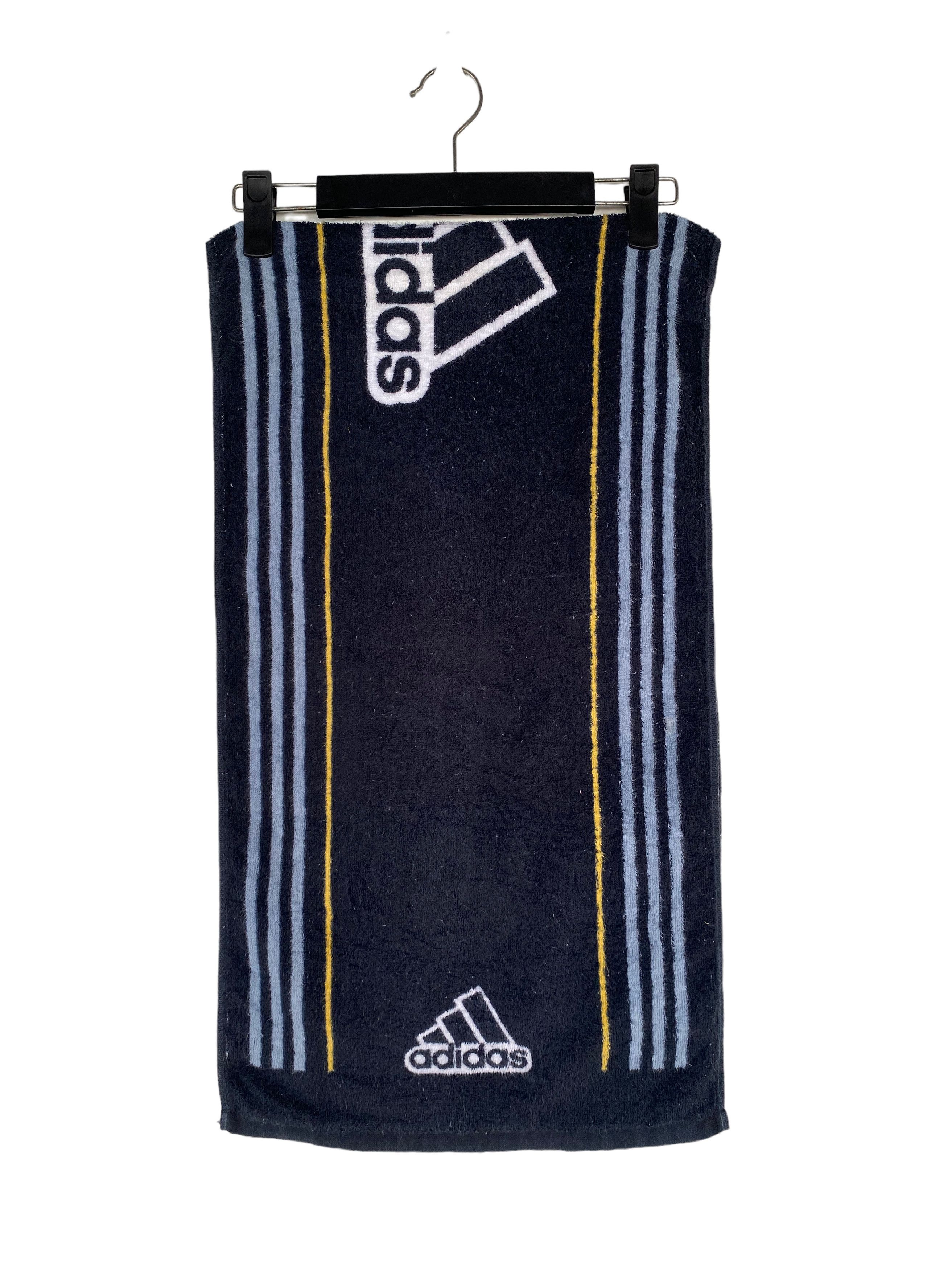 Sports Specialties ADIDAS sportswear stripes hand / face towel Size ONE SIZE - 1 Thumbnail