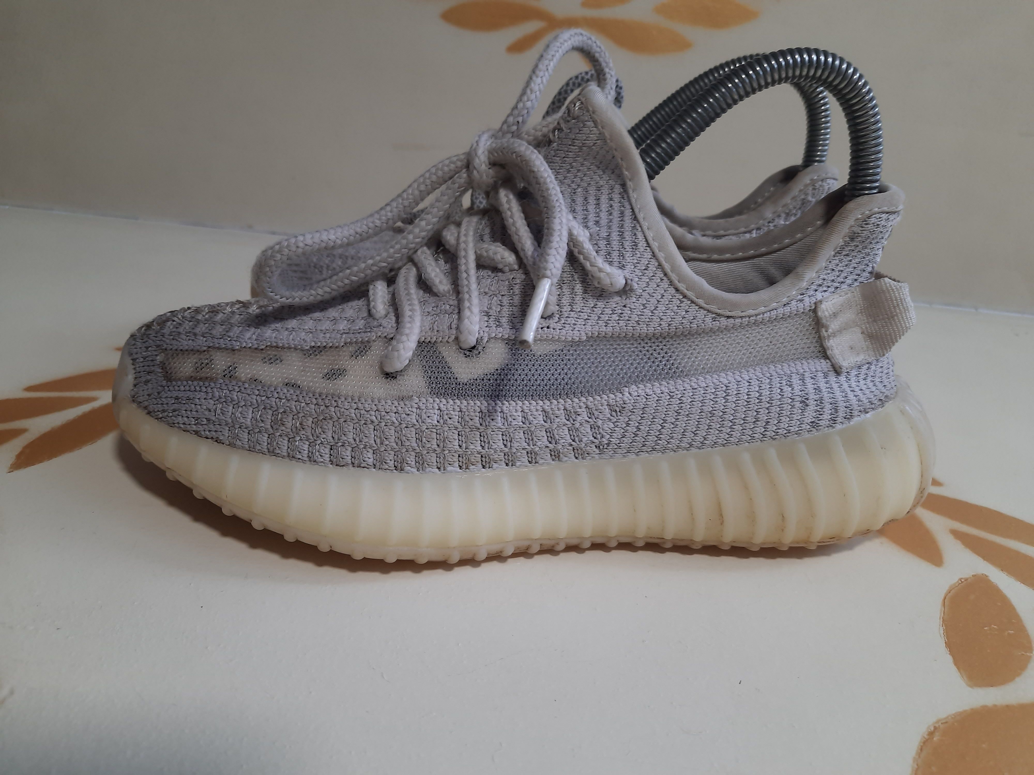 Adidas Adidas Yeezy Boost 350 V2 Static Reflective Size US 7 / IT 37 - 1 Thumbnail