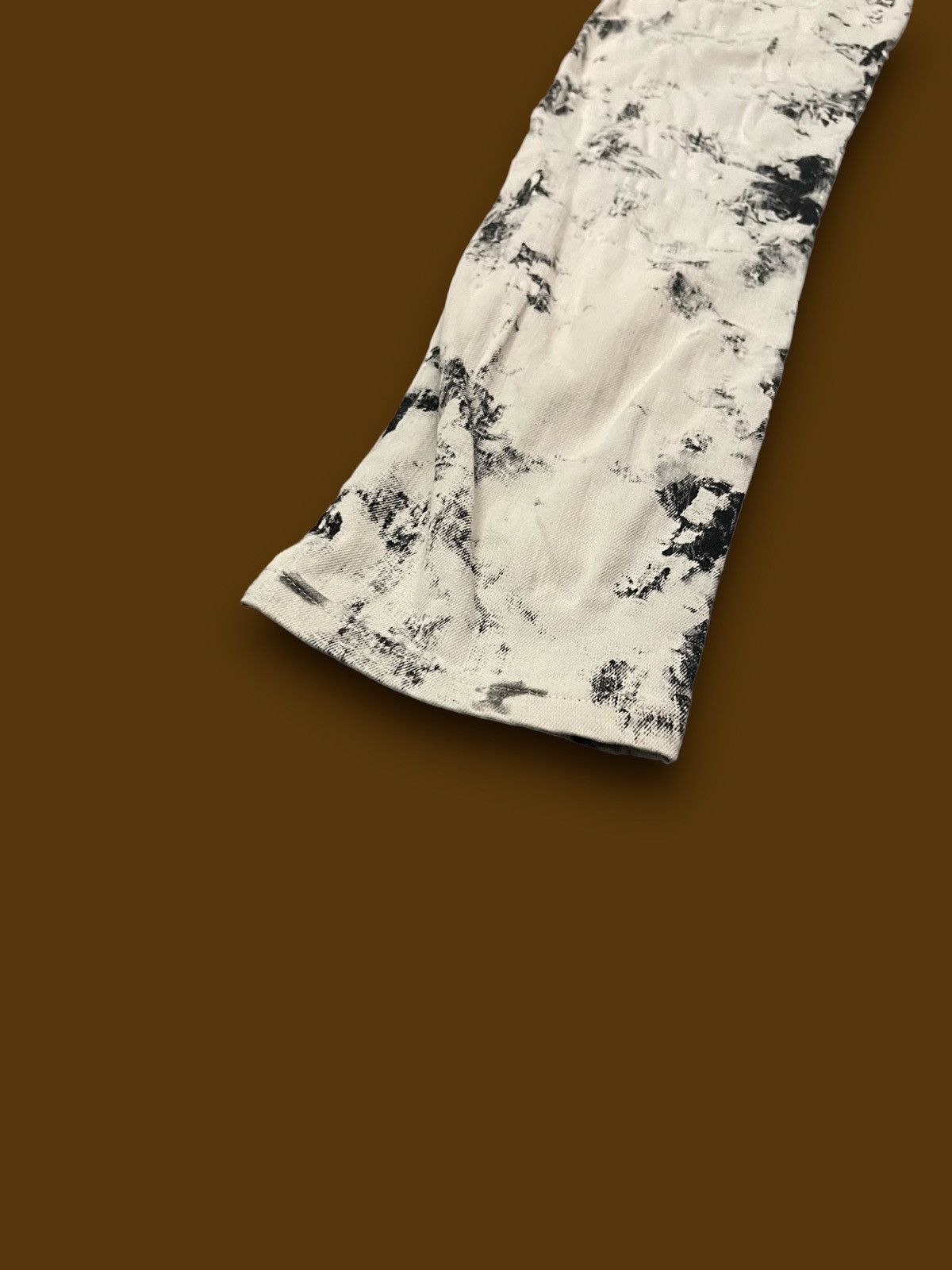 John Galliano Vintage Galliano Art Design Ripped Knee White Black Denim Size 26" / US 2 / IT 38 - 6 Thumbnail