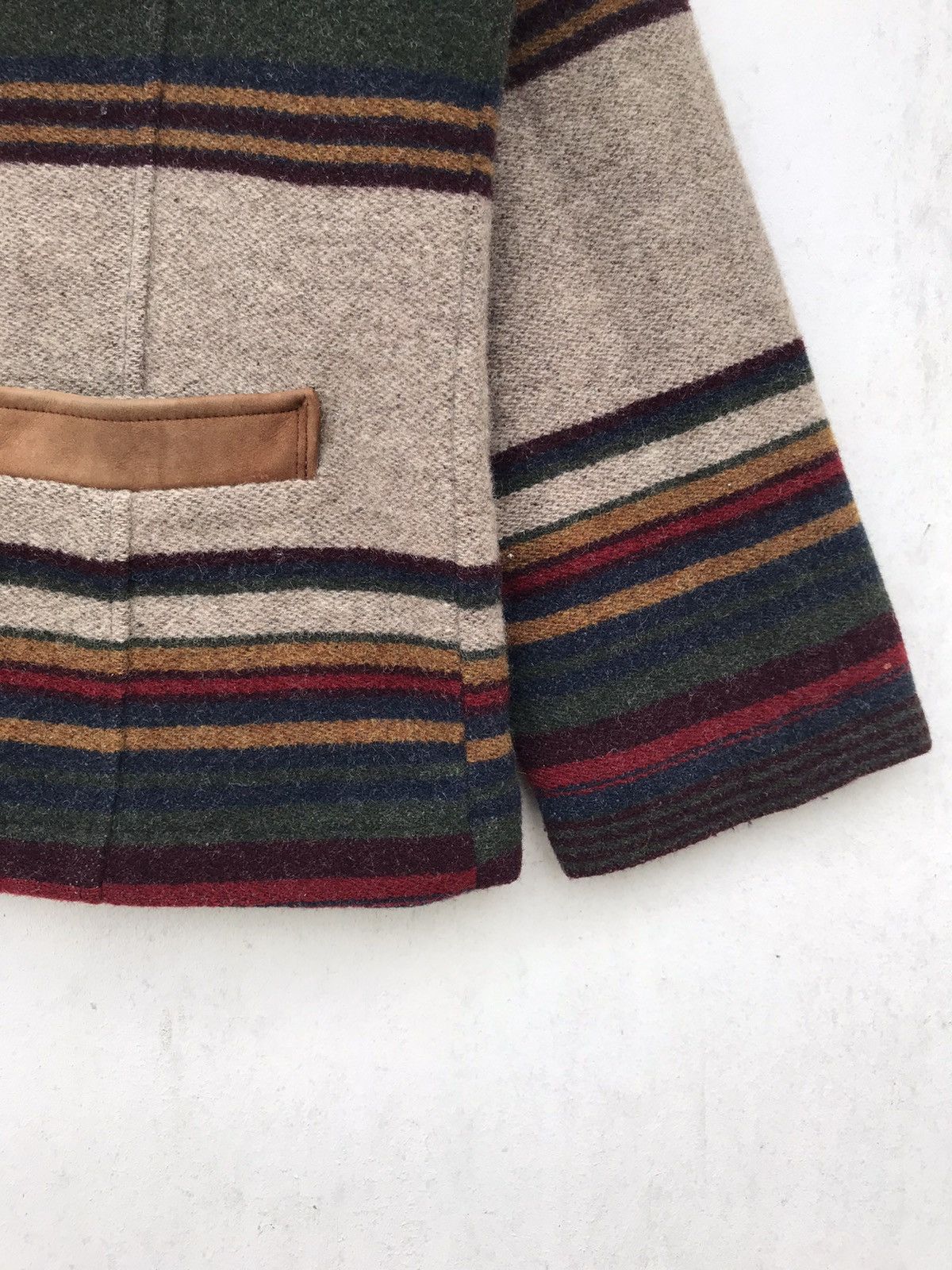 Woolrich Woolen Mills 90s Woolrich Navajo Stripe Jacket Leather Collar & Pockets Size M / US 6-8 / IT 42-44 - 10 Thumbnail