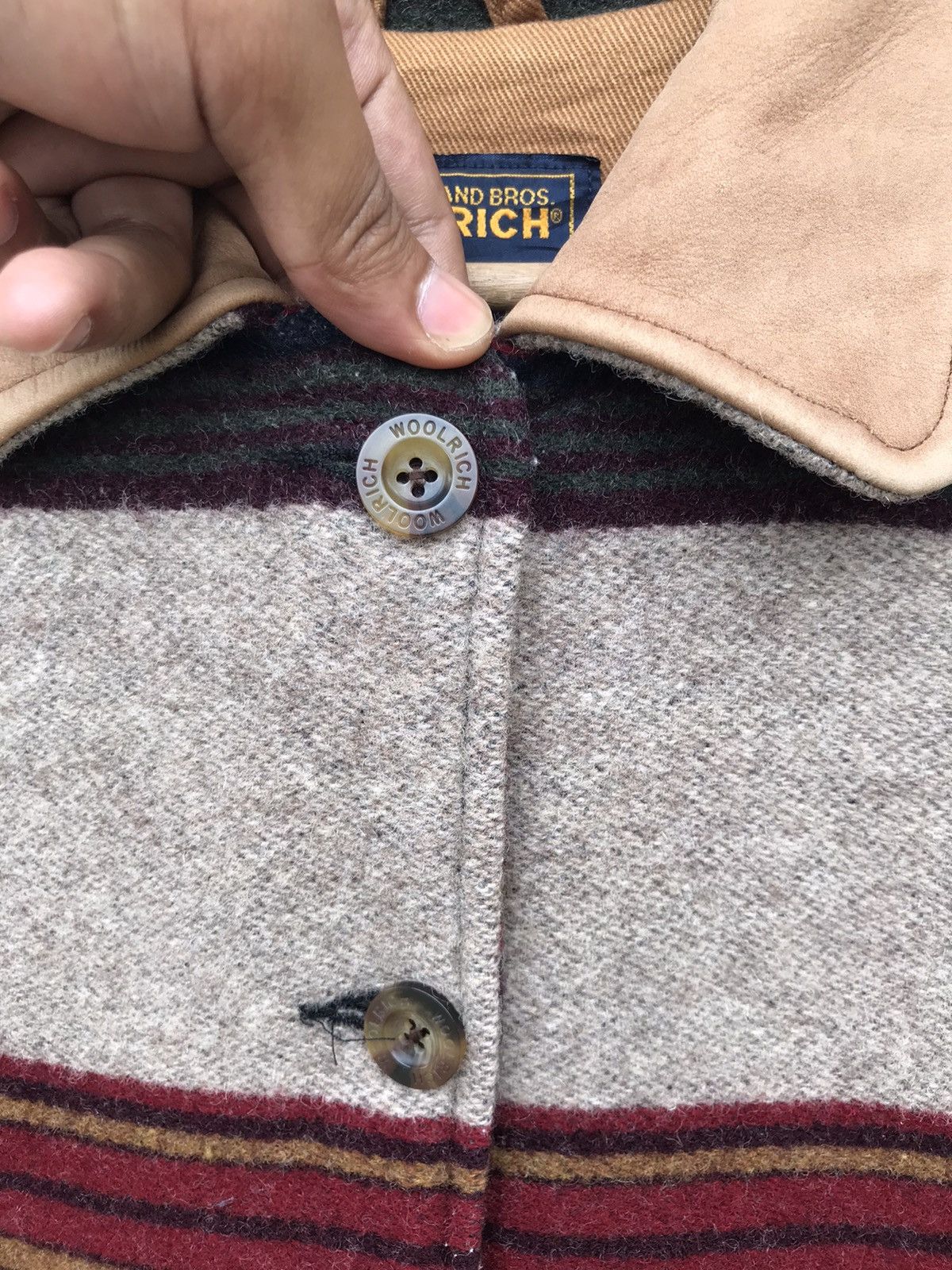 Woolrich Woolen Mills 90s Woolrich Navajo Stripe Jacket Leather Collar & Pockets Size M / US 6-8 / IT 42-44 - 4 Thumbnail