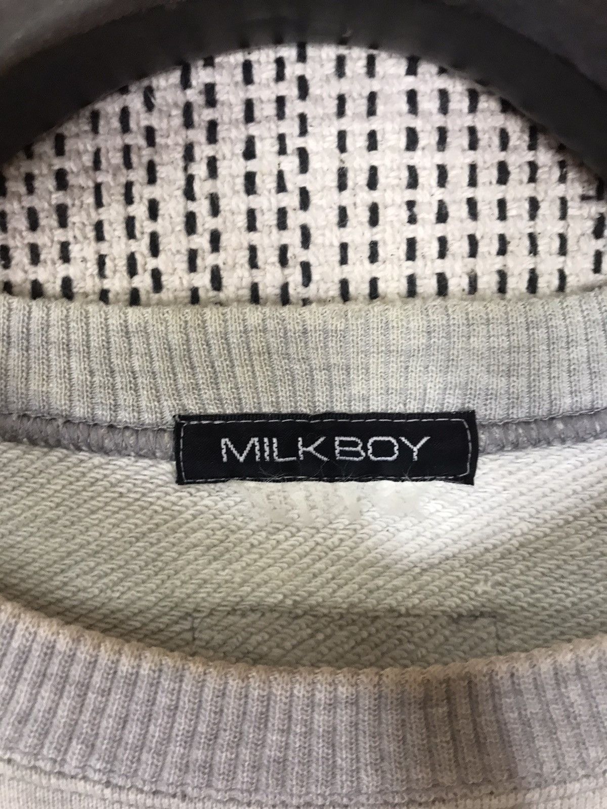 20471120 × Beauty Beast × Japanese Brand 🔥STEALS🔥VINTAGE 90s MILKBOY SWEATSHIRT SPELLOUT DISTRESSED Size US XL / EU 56 / 4 - 7 Thumbnail