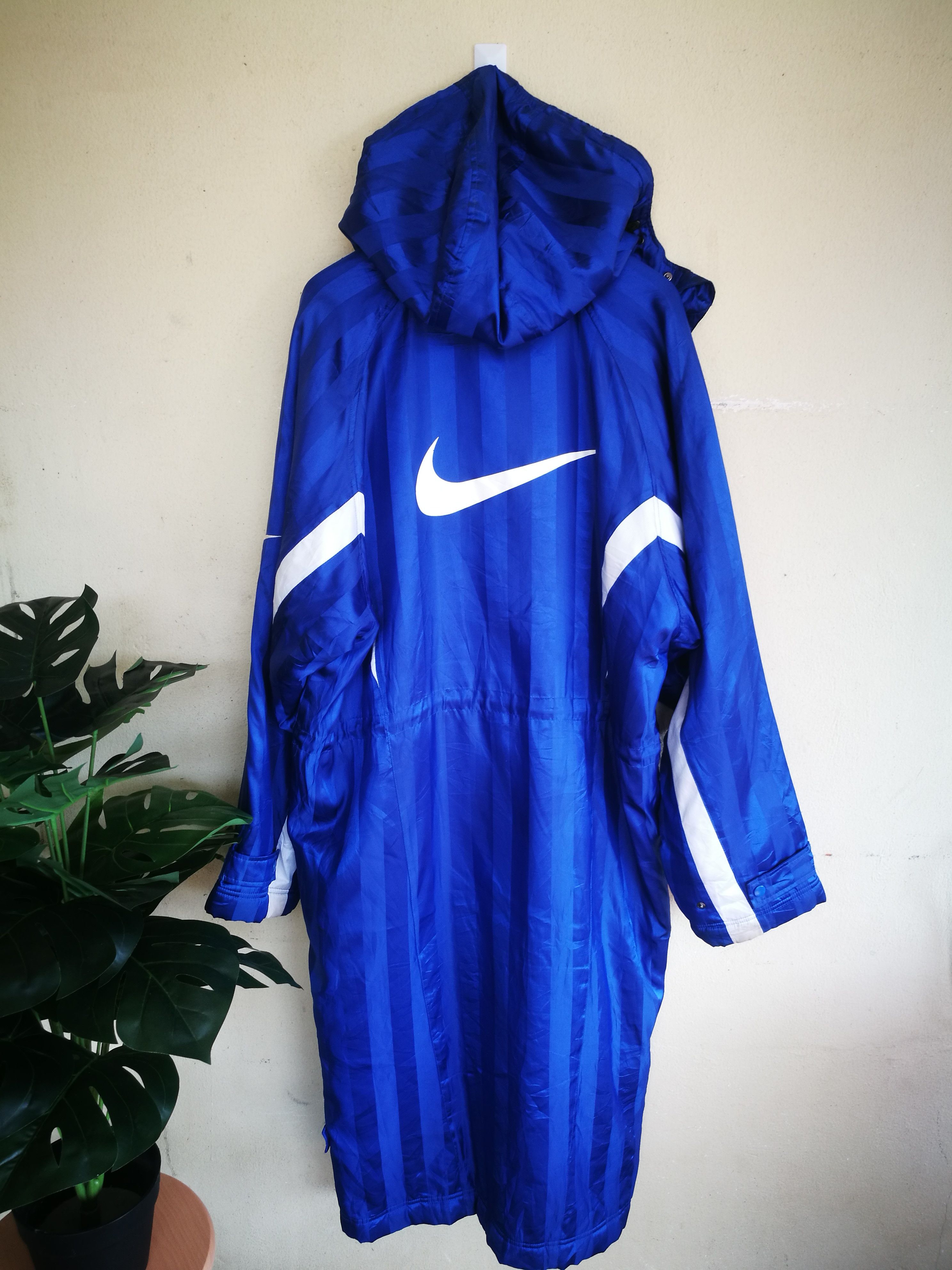 Nike × Vintage Nike Big Logo Long Jacket Size US XL / EU 56 / 4 - 1 Thumbnail