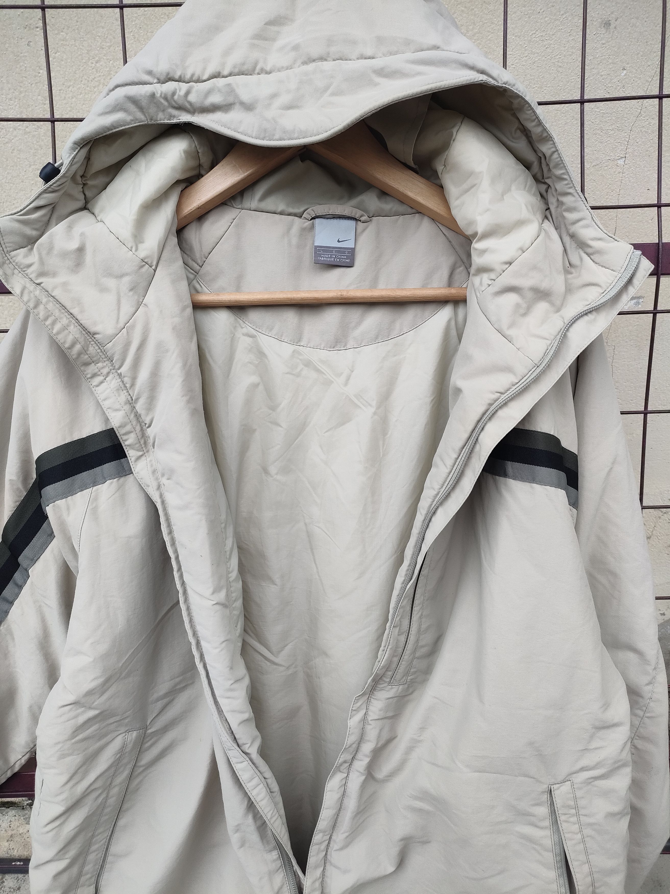 Nike Vintage Nike Puffer Jacket Size US L / EU 52-54 / 3 - 5 Thumbnail