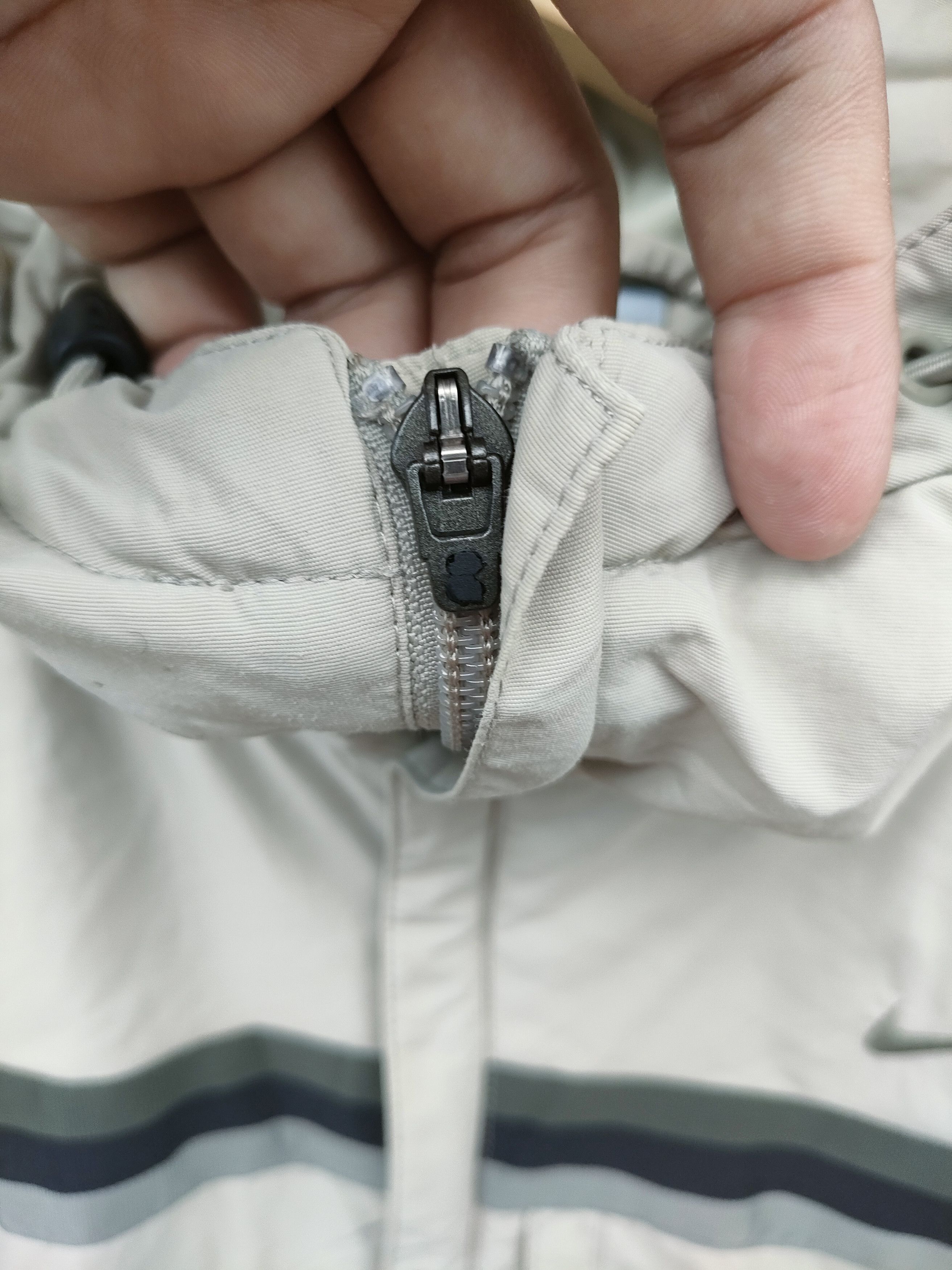 Nike Vintage Nike Puffer Jacket Size US L / EU 52-54 / 3 - 8 Thumbnail