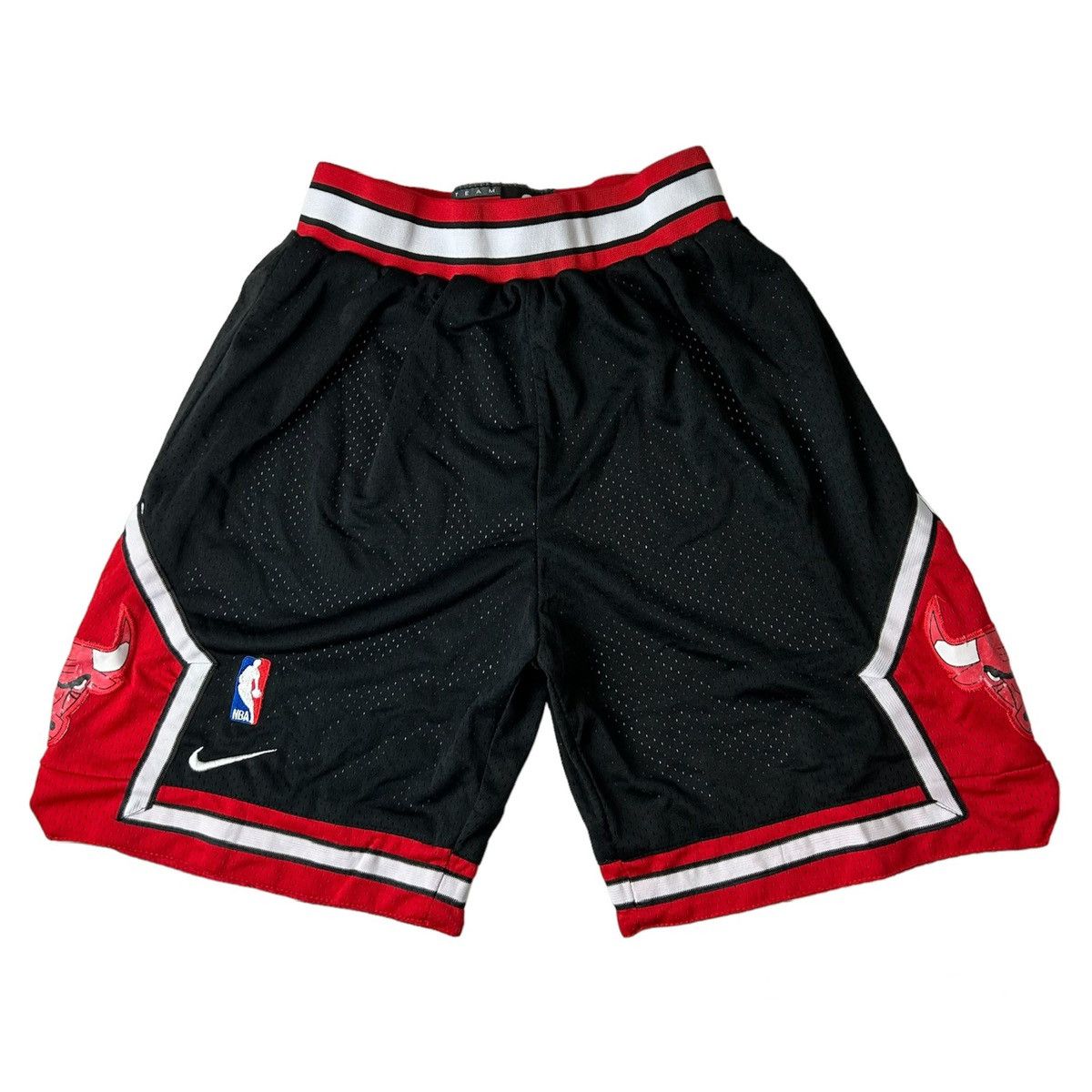 image of 90's Nike Chicago Bulls Mens Basketball Shorts in Black/Red (Size 26)