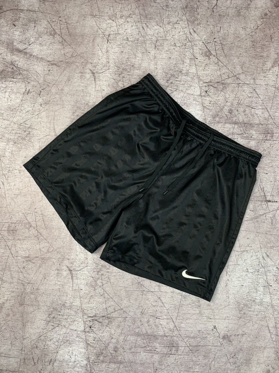 Nike Nike Y2K Vintage Shorts Size US 34 / EU 50 - 1 Thumbnail