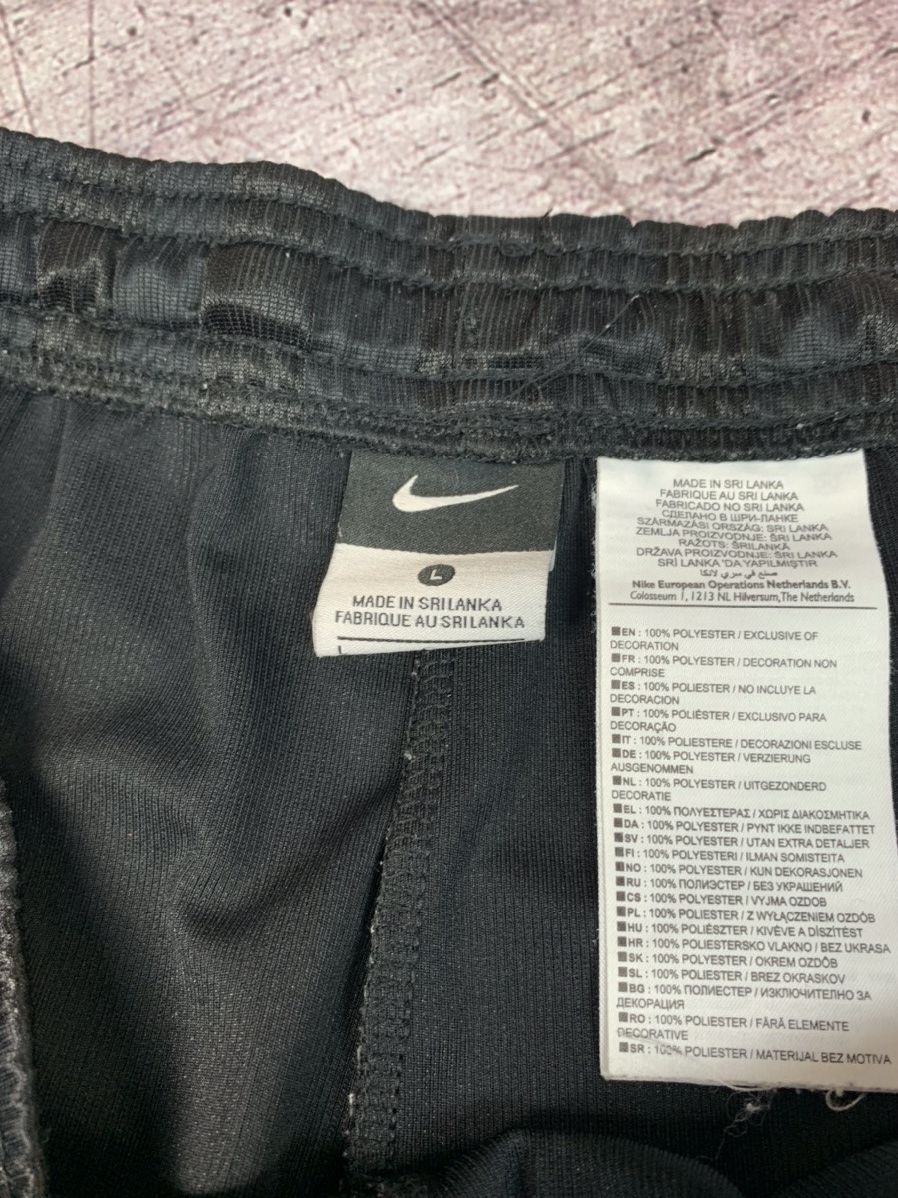 Nike Nike Y2K Vintage Shorts Size US 34 / EU 50 - 7 Thumbnail