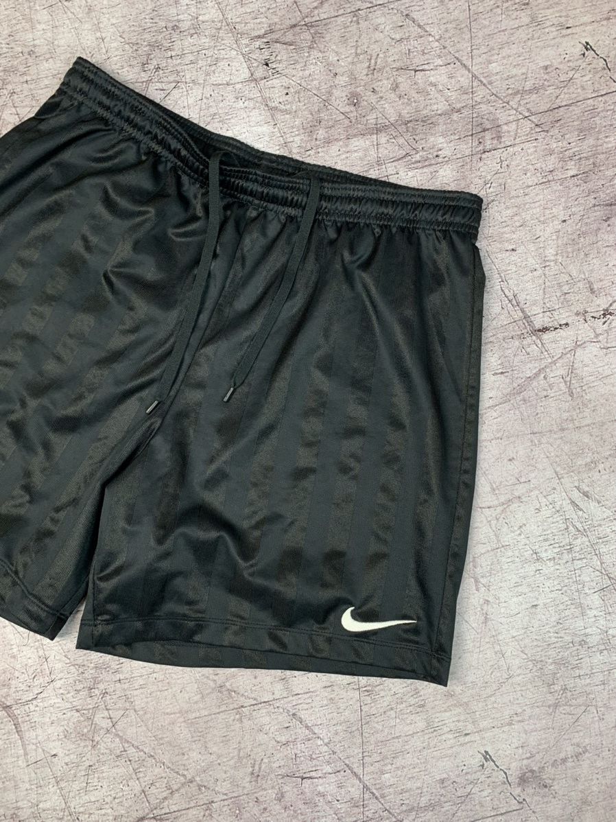 Nike Nike Y2K Vintage Shorts Size US 34 / EU 50 - 2 Thumbnail