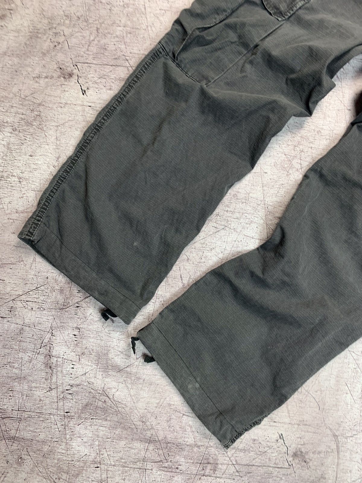 Carhartt × Carhartt Wip × Vintage Vintage Carhartt Cargo Y2K Pants Size US 31 - 11 Thumbnail