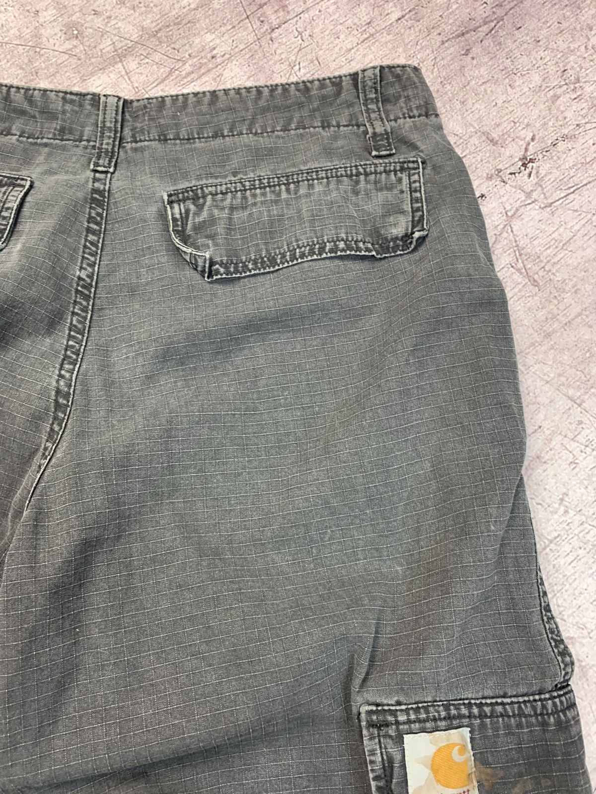 Carhartt × Carhartt Wip × Vintage Vintage Carhartt Cargo Y2K Pants Size US 31 - 14 Thumbnail