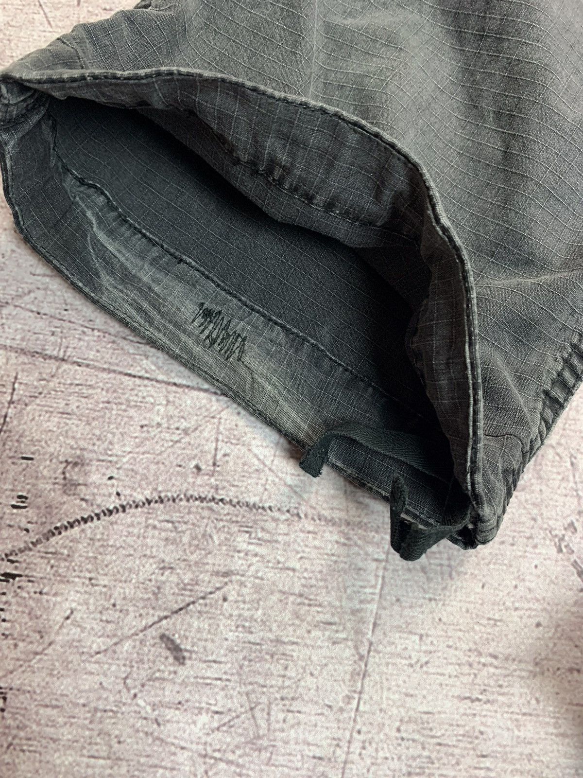 Carhartt × Carhartt Wip × Vintage Vintage Carhartt Cargo Y2K Pants Size US 31 - 8 Thumbnail