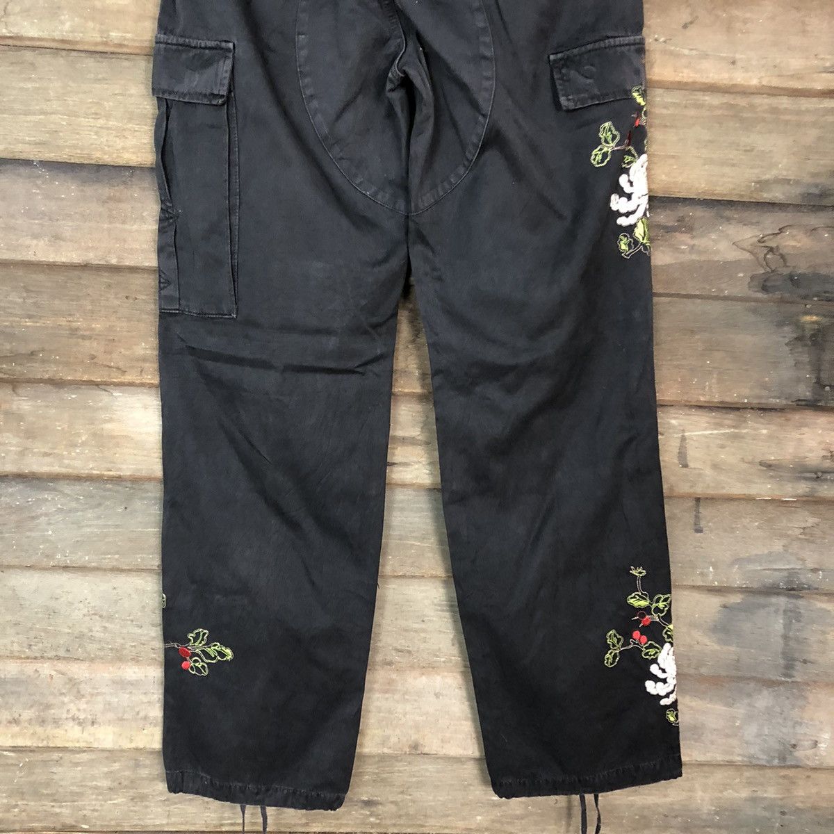 Japanese Brand DLL Da-Nang embroidered flower Black Cargo Pants #c1206DL Size US 32 / EU 48 - 11 Thumbnail