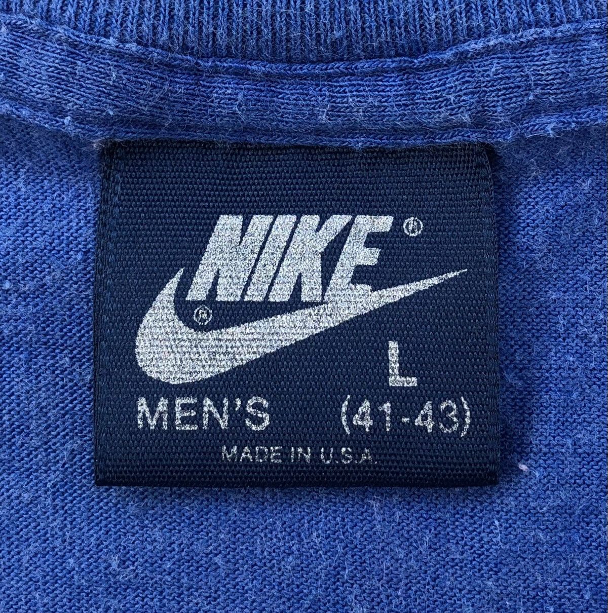 Nike 🔥RARE🔥Vintage 80s Nike Blue Tag Athletics West Tee Size US M / EU 48-50 / 2 - 7 Thumbnail
