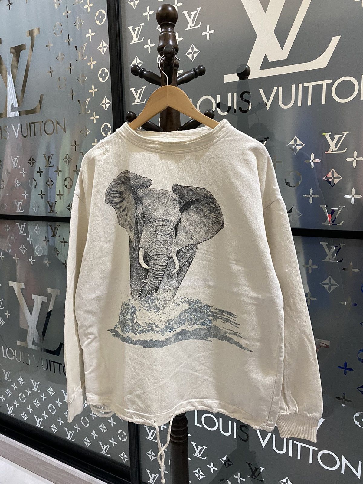 image of Vintage 1988 Harlequin Elephant Logo in White, Men's (Size Large)