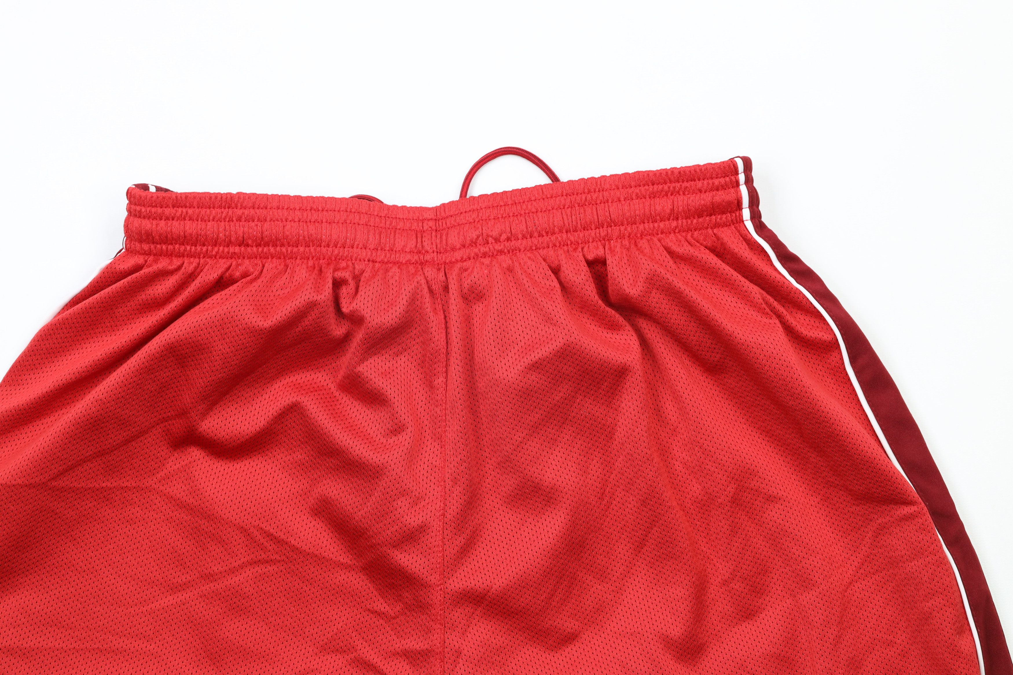 Nike Vintage Nike Reversible Travis Scott Swoosh Soccer Shorts Size US 32 / EU 48 - 11 Thumbnail