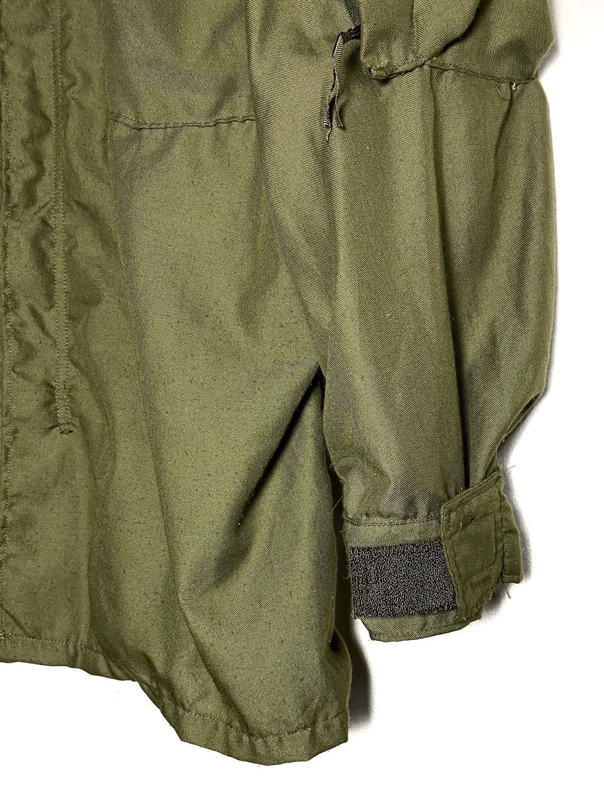 Vintage Vintage Military Long Sleeve Zipper Shirts Size US XL / EU 56 / 4 - 5 Thumbnail