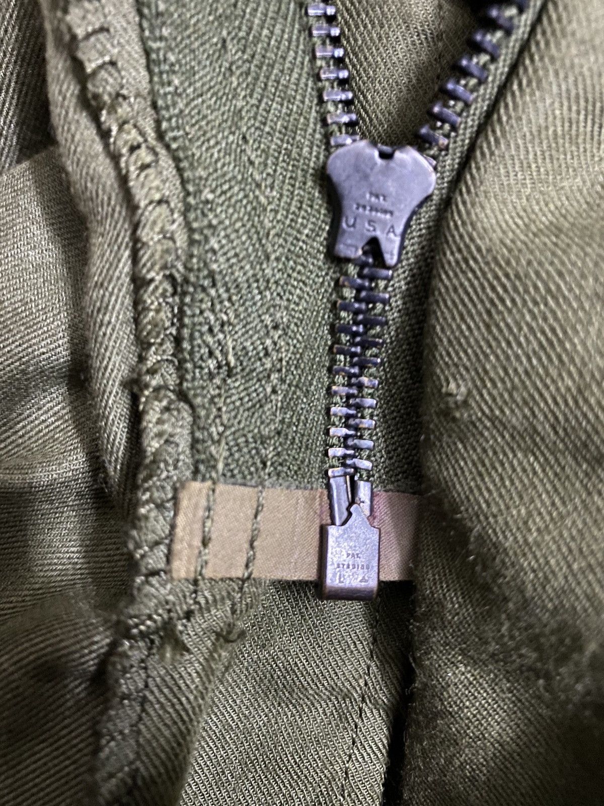 Vintage Vintage Military Long Sleeve Zipper Shirts Size US XL / EU 56 / 4 - 10 Thumbnail
