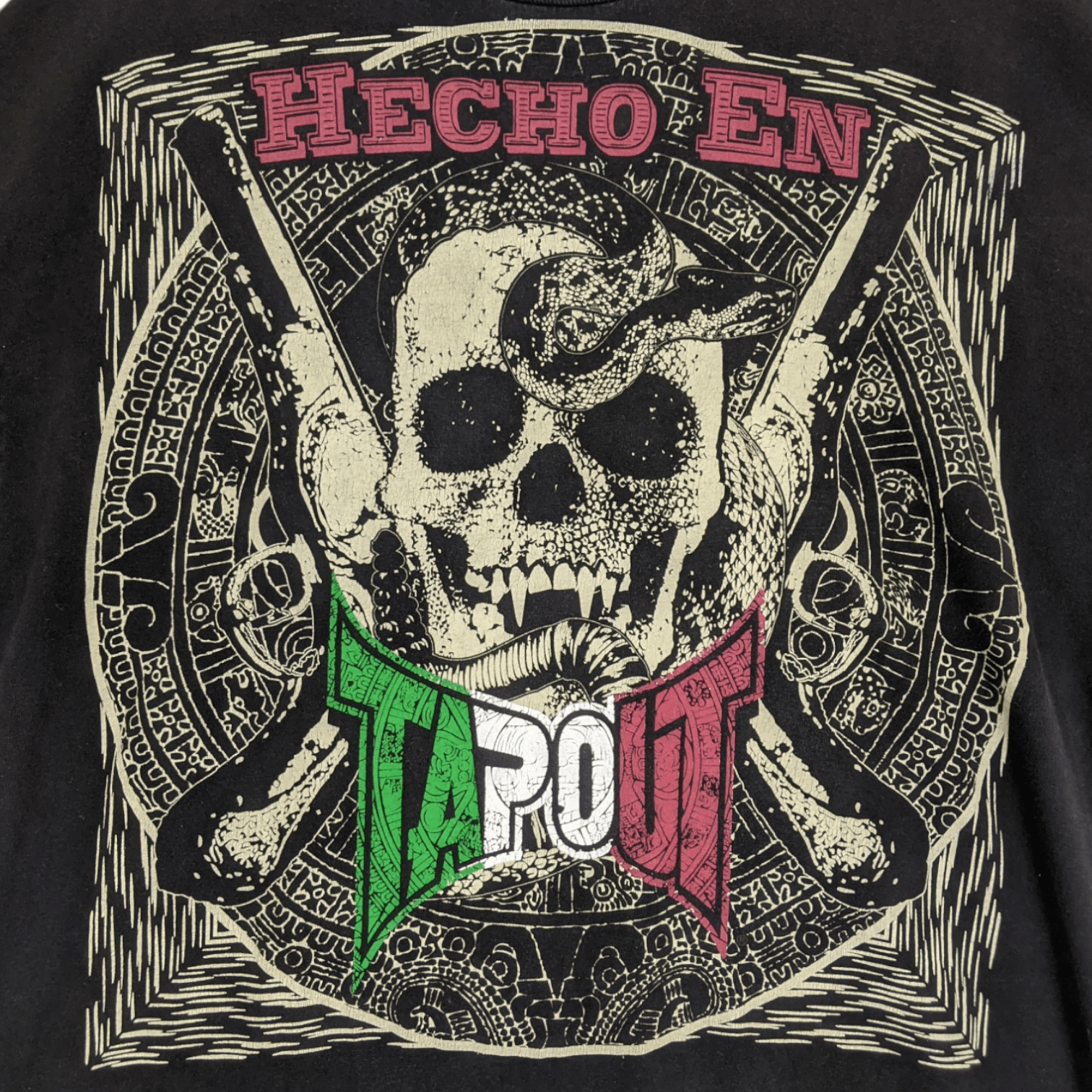 Japanese Brand Vintage Y2k TAP OUT Hecho En Skull Big Graphic Image T-Shirt Size US XL / EU 56 / 4 - 5 Thumbnail