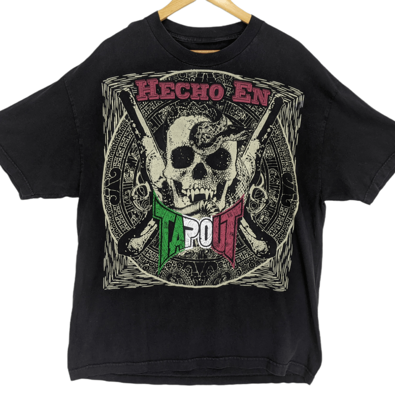 Japanese Brand Vintage Y2k TAP OUT Hecho En Skull Big Graphic Image T-Shirt Size US XL / EU 56 / 4 - 3 Thumbnail