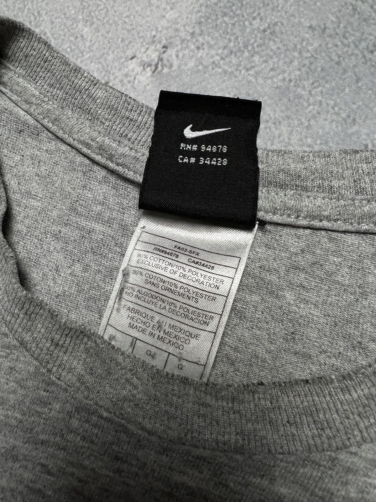 Nike 🔥 Nike boxy fit vintage crewneck center swoosh spellout y2k Size US L / EU 52-54 / 3 - 10 Thumbnail