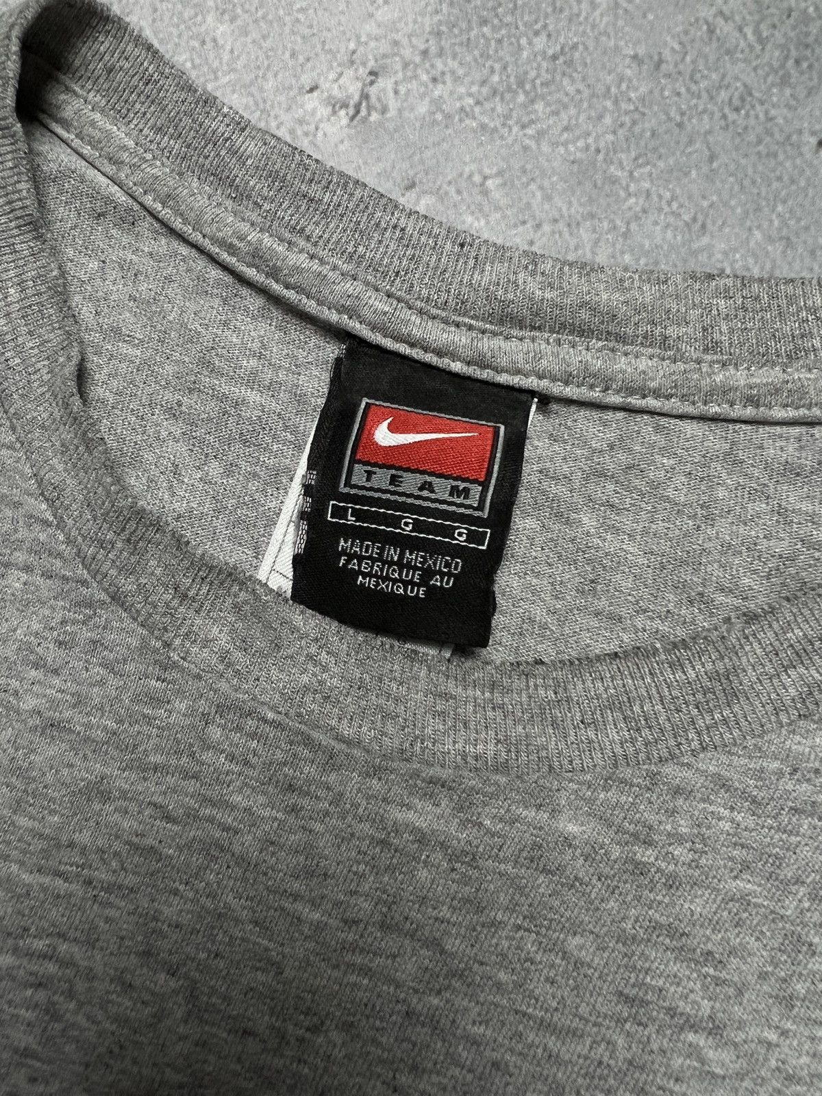 Nike 🔥 Nike boxy fit vintage crewneck center swoosh spellout y2k Size US L / EU 52-54 / 3 - 8 Thumbnail
