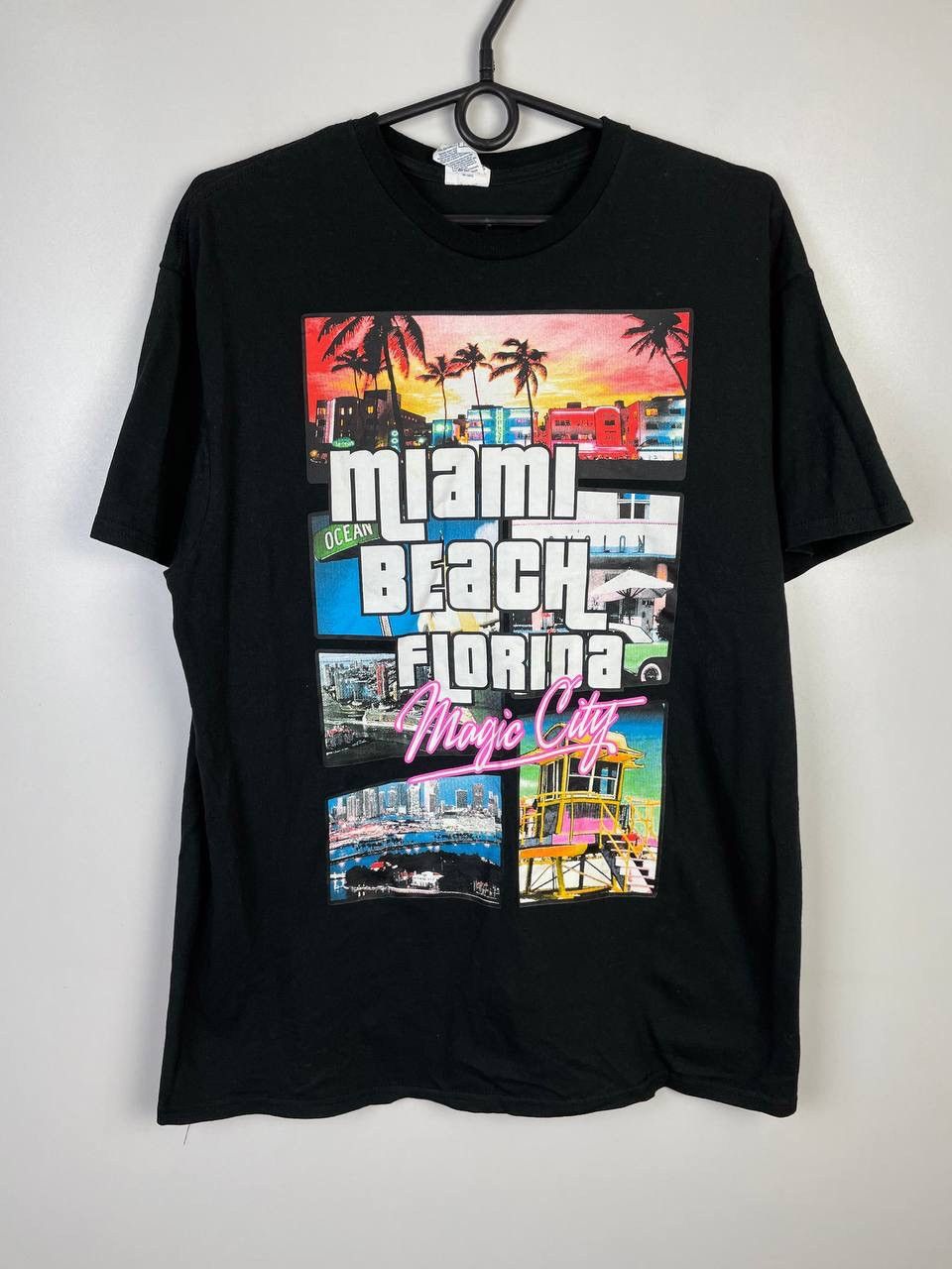 Vintage Miami Florida Beach Magic City crazy t-shirt size L Size US L / EU 52-54 / 3 - 1 Thumbnail
