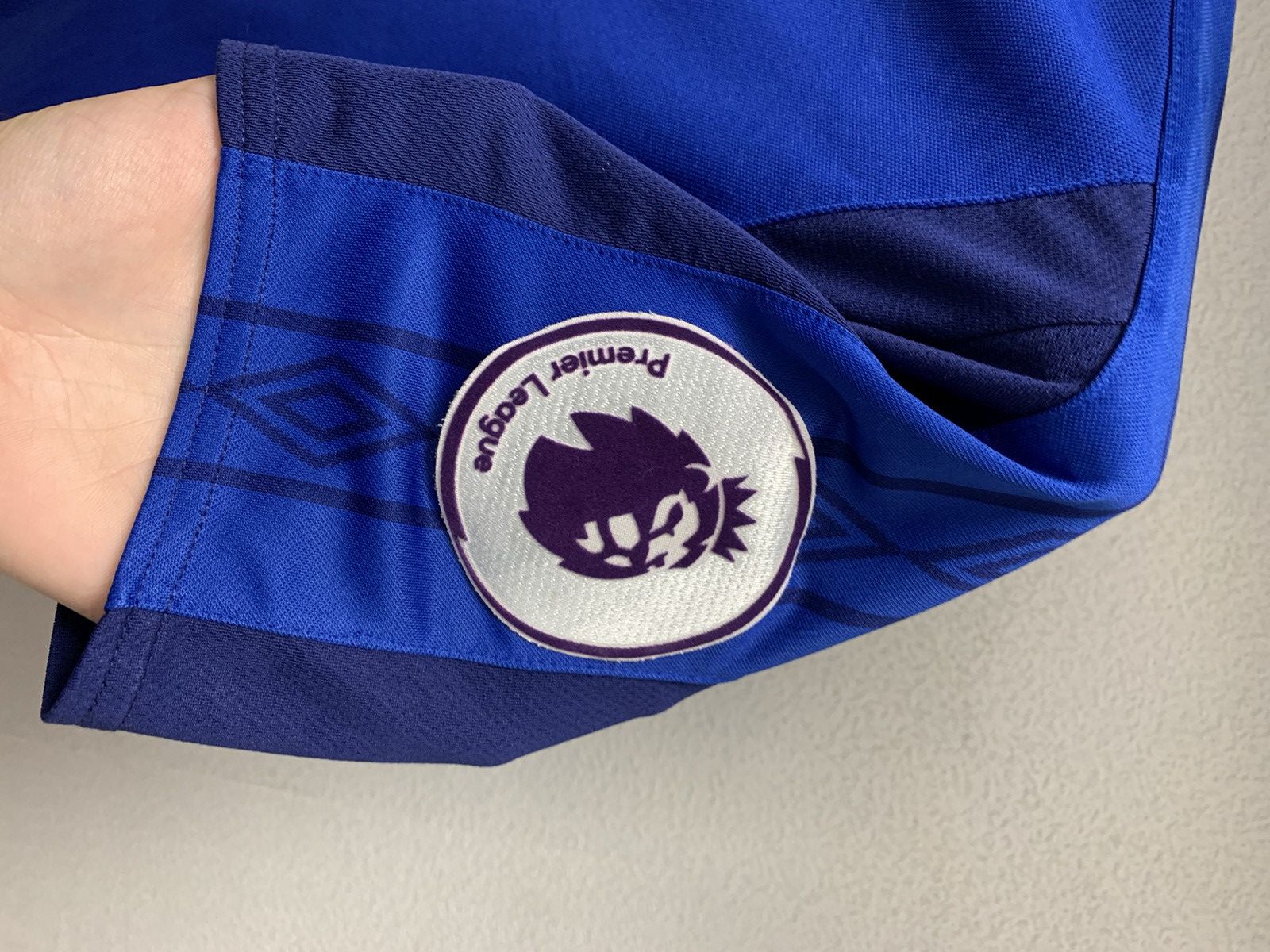 Umbro Everton Umbro soccer jersey patch apl M angry birds Size US M / EU 48-50 / 2 - 5 Thumbnail