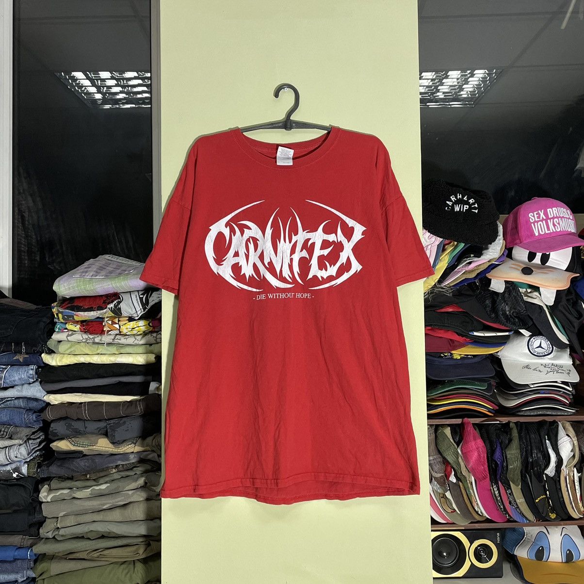 Vintage Vintage Y2K Graphic Band Tee Red Oversized Horror Punk XL Size US XL / EU 56 / 4 - 1 Thumbnail