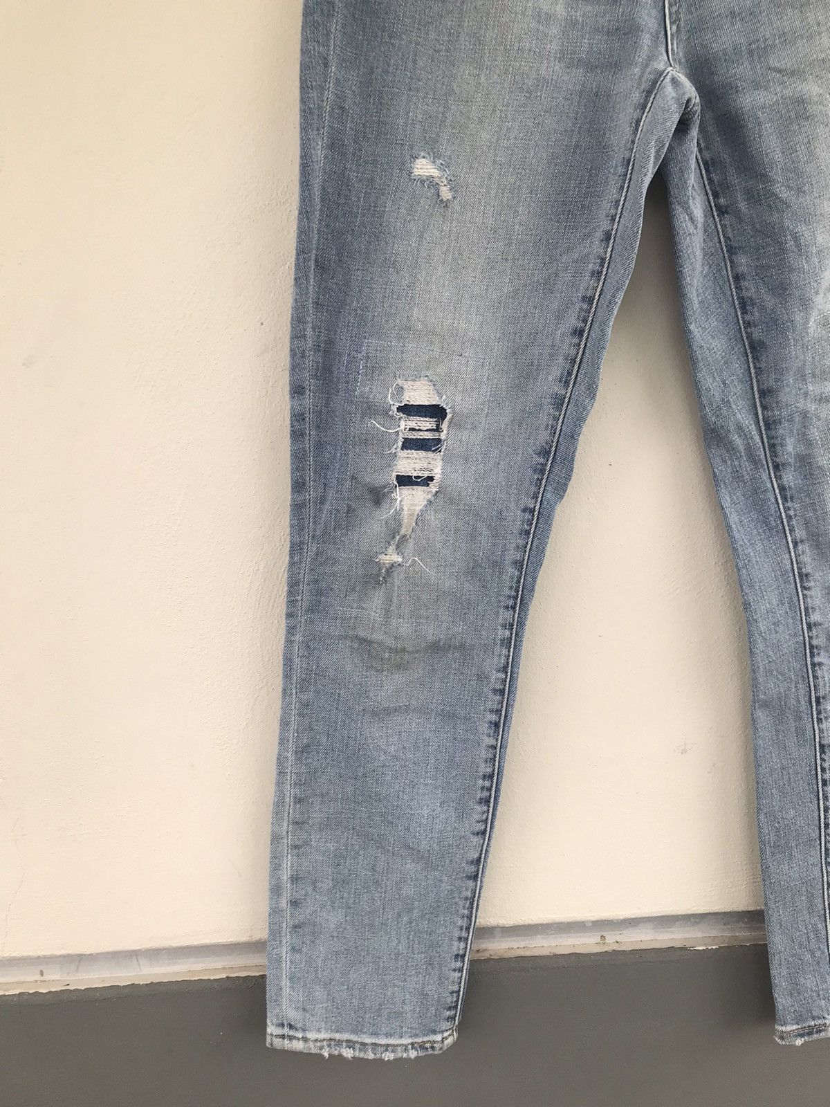 Gap Gap 1969 Distressed ripped Slim Fit denim jeans Size US 28 / EU 44 - 6 Thumbnail