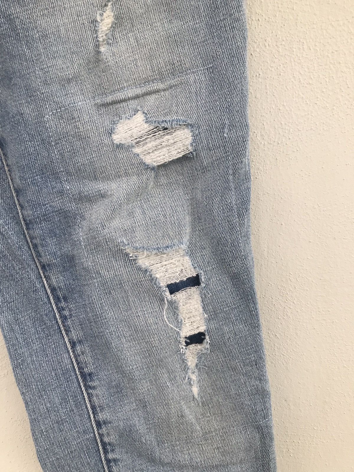 Gap Gap 1969 Distressed ripped Slim Fit denim jeans Size US 28 / EU 44 - 5 Thumbnail