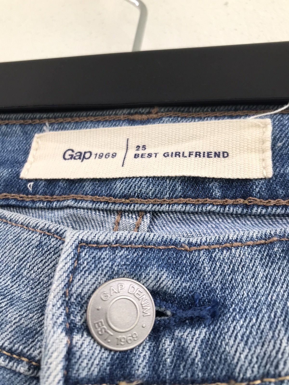 Gap Gap 1969 Distressed ripped Slim Fit denim jeans Size US 28 / EU 44 - 13 Thumbnail
