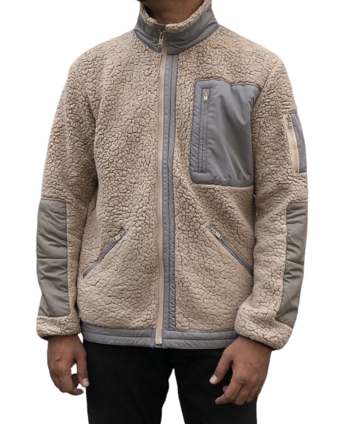 Jun Takahashi 🔥Uniqlo x Undercover UU by Jun Takahashi Fleece Jacket Size US L / EU 52-54 / 3 - 2 Thumbnail