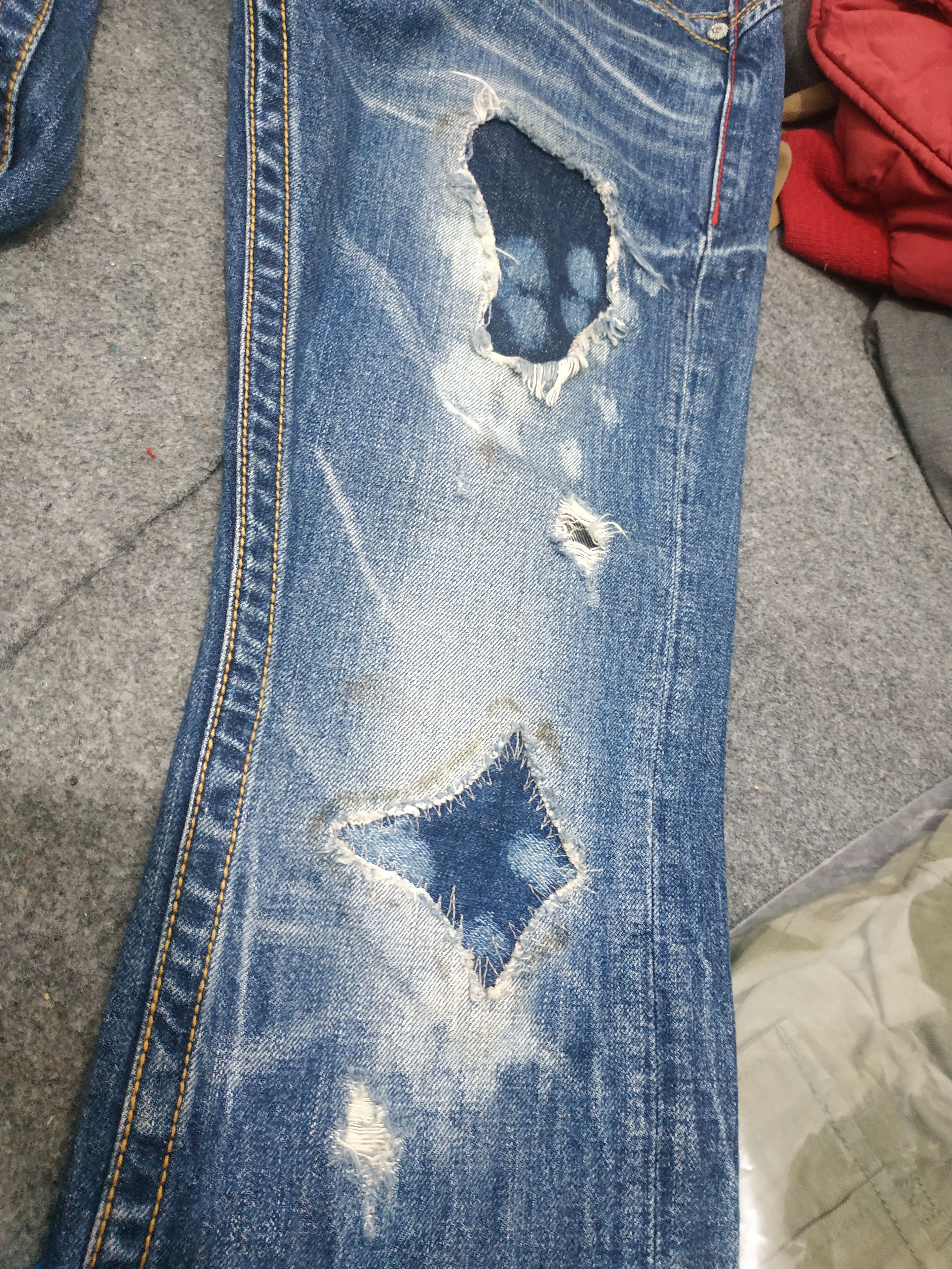 Japanese Brand Japanese Brand Distressed Patchwork Leatherpatch Logo Jeans Size US 30 / EU 46 - 9 Thumbnail