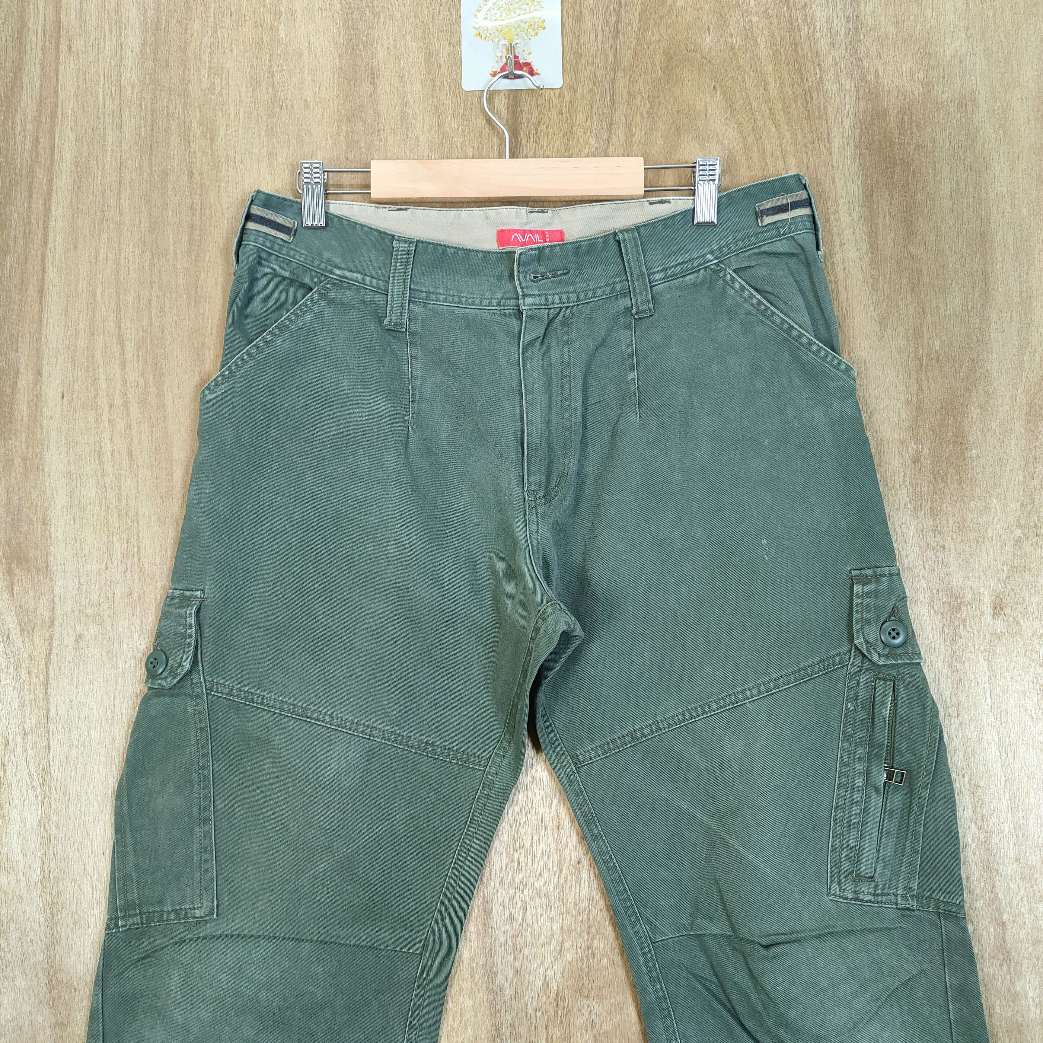 Japanese Brand AVAIL VINTAGE FADED GREEN CURVE LEG CARGO PANTS Size US 34 / EU 50 - 2 Thumbnail