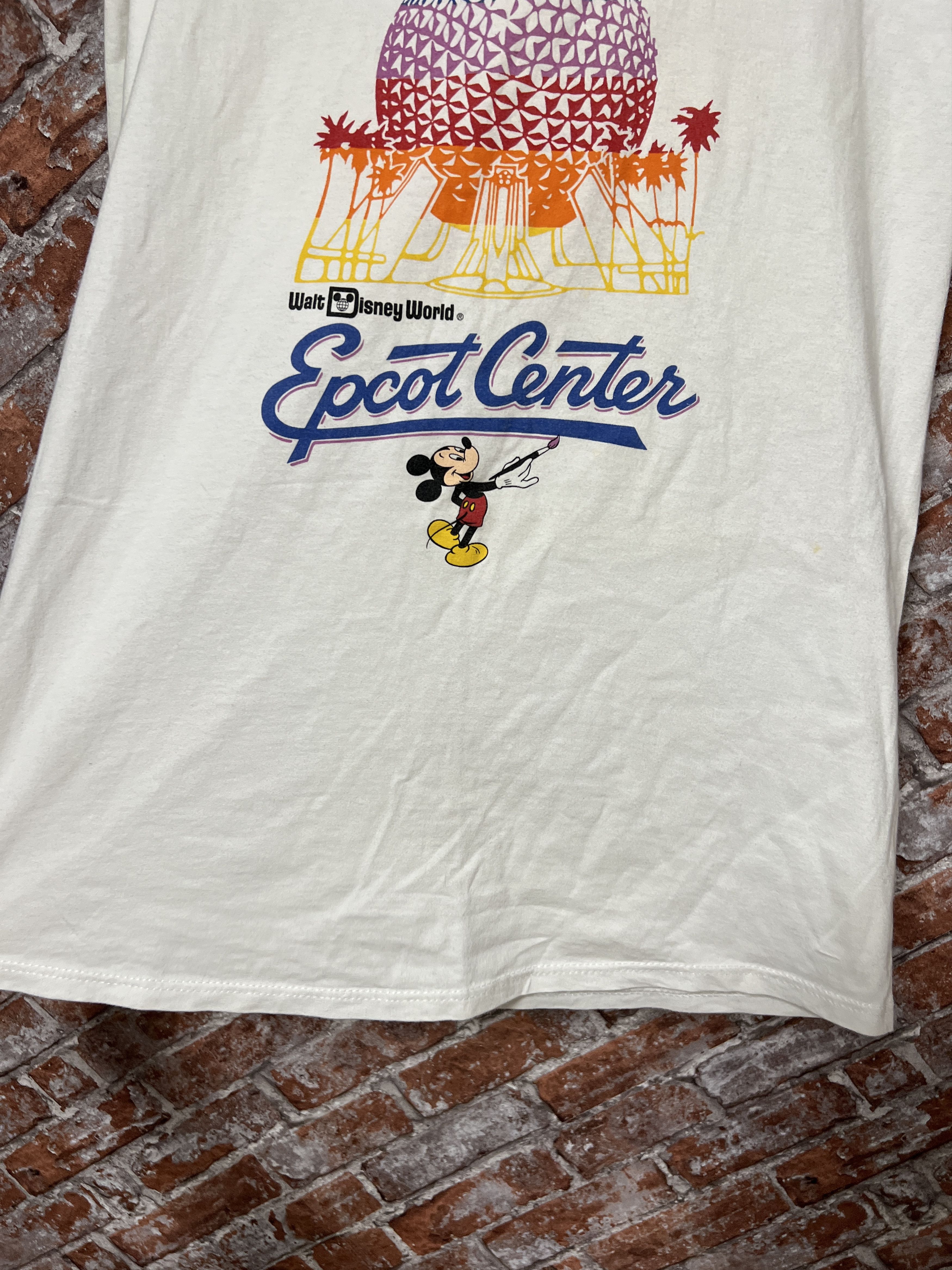 Cartoon Network × Disney × Vintage Vintage 90s Walt Disney World Epcot Center T-shirt Size US XL / EU 56 / 4 - 9 Thumbnail