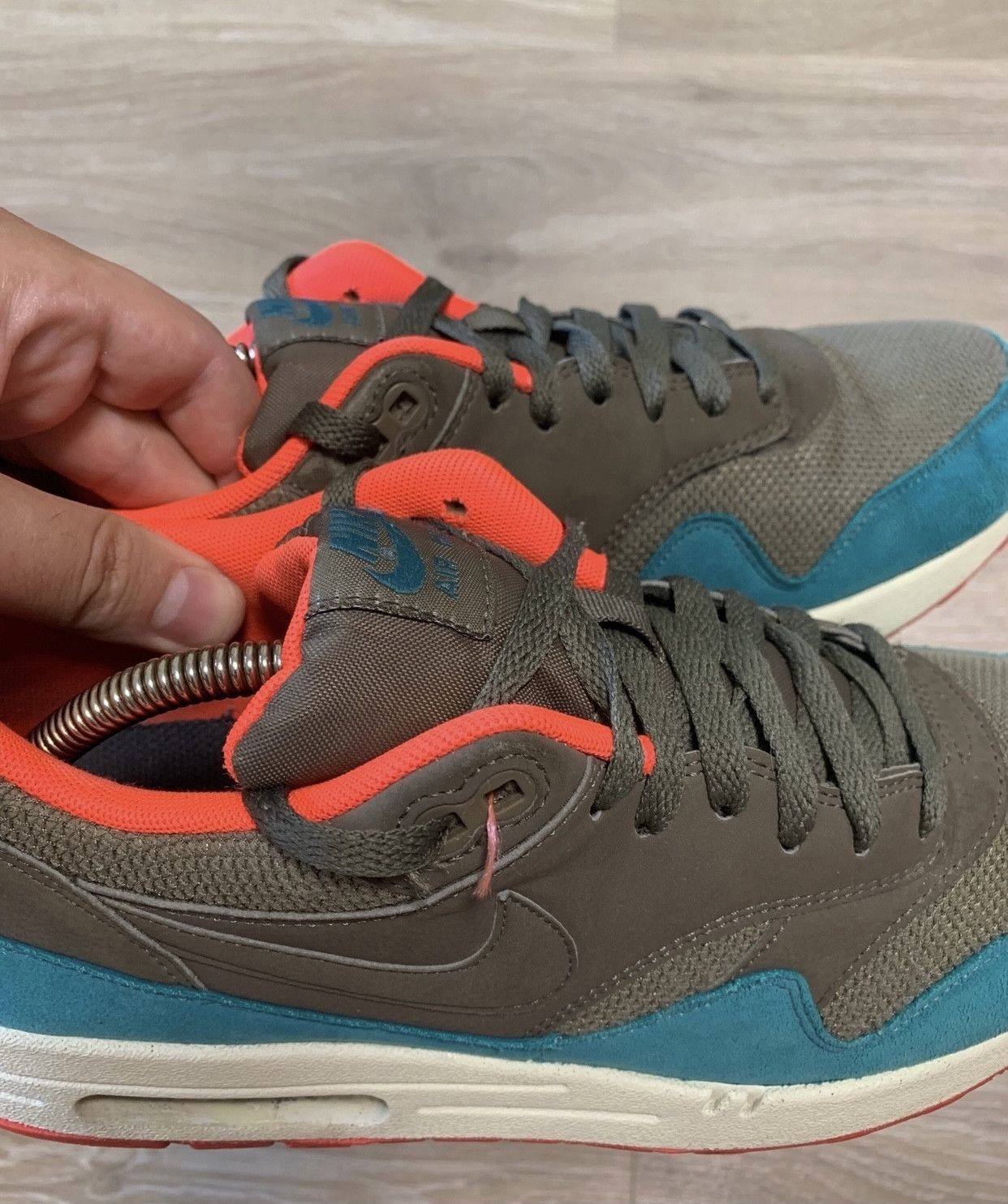 Nike Nike Air Max 1 essentials 10 Us hype sneakers shoes Size US 10 / EU 43 - 8 Thumbnail