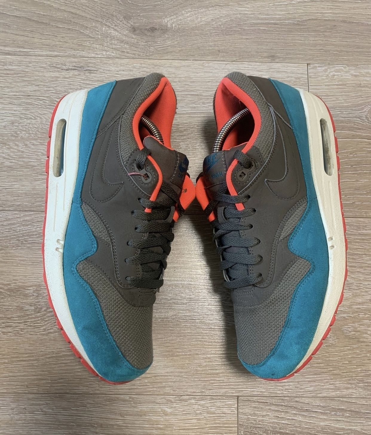 Nike Nike Air Max 1 essentials 10 Us hype sneakers shoes Size US 10 / EU 43 - 4 Thumbnail
