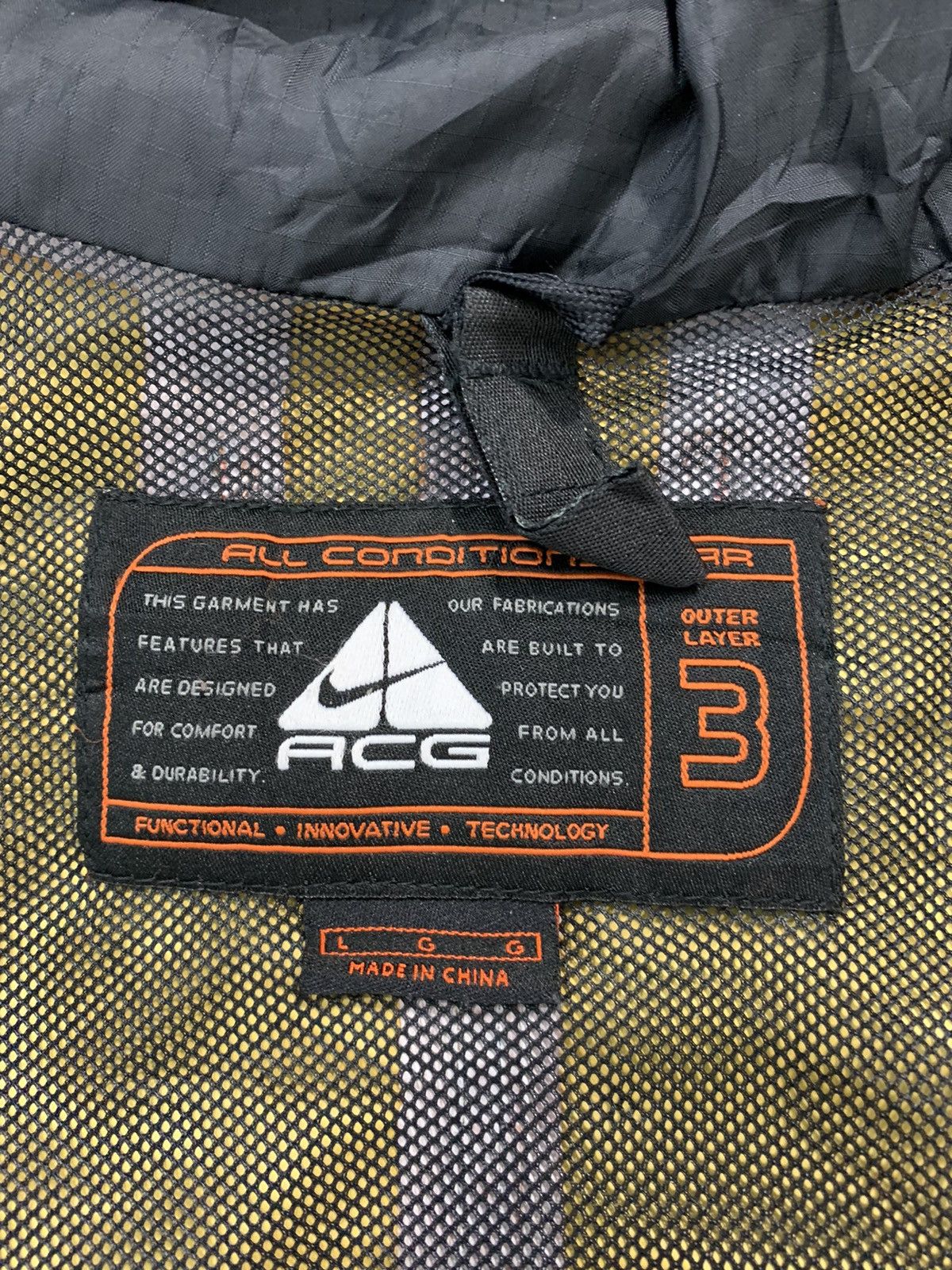 Nike ACG Nike ACG Windbreaker Jacket Storm-Fit 3 Layers Multi Pocket Size US L / EU 52-54 / 3 - 3 Thumbnail
