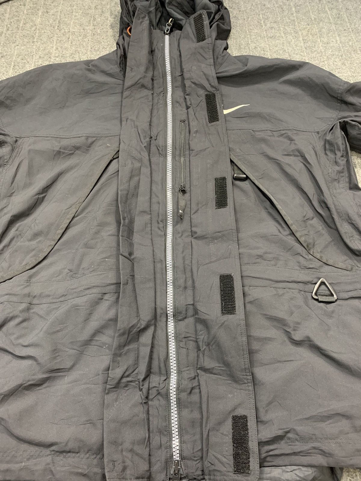 Nike ACG Nike ACG Windbreaker Jacket Storm-Fit 3 Layers Multi Pocket Size US L / EU 52-54 / 3 - 9 Thumbnail