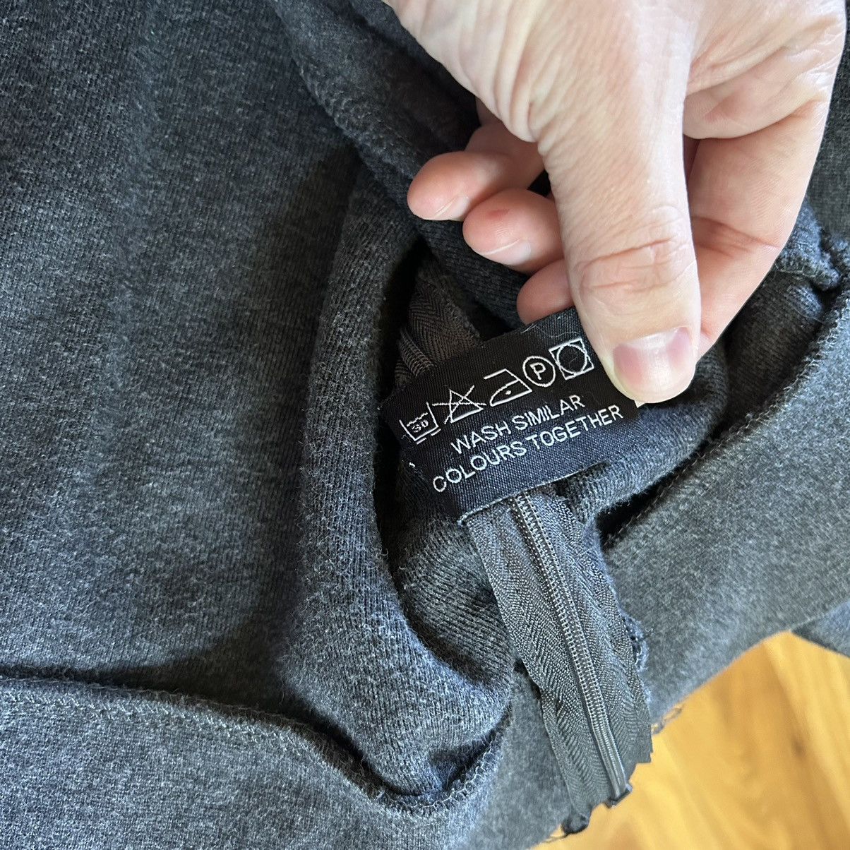Diesel Y2K BLACK ON BLACK DiESEL RAGLAN HOODiE SWEATSHiRT PULLOVER Size US XL / EU 56 / 4 - 15 Thumbnail