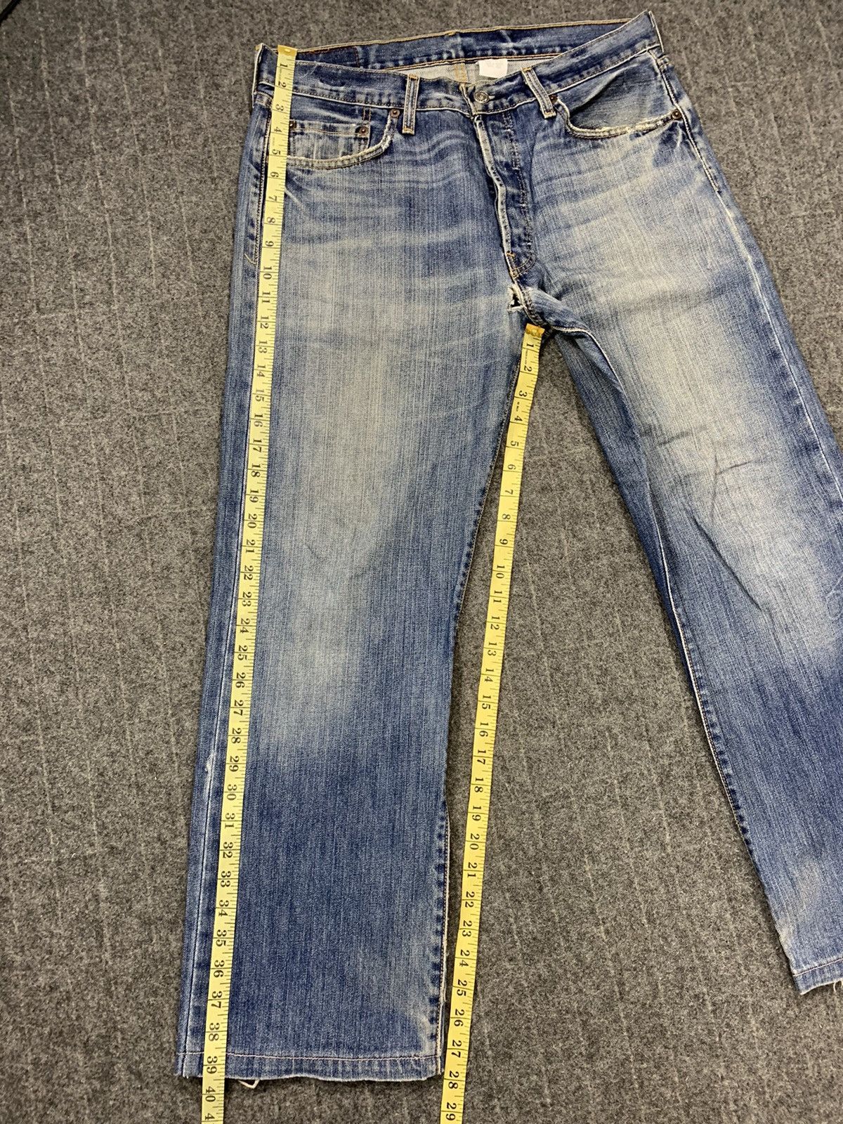 Levi's Vintage Clothing Levi’s Strauss Lot 501 Buttonfly Indigo Denim Jeans Size US 33 - 15 Thumbnail