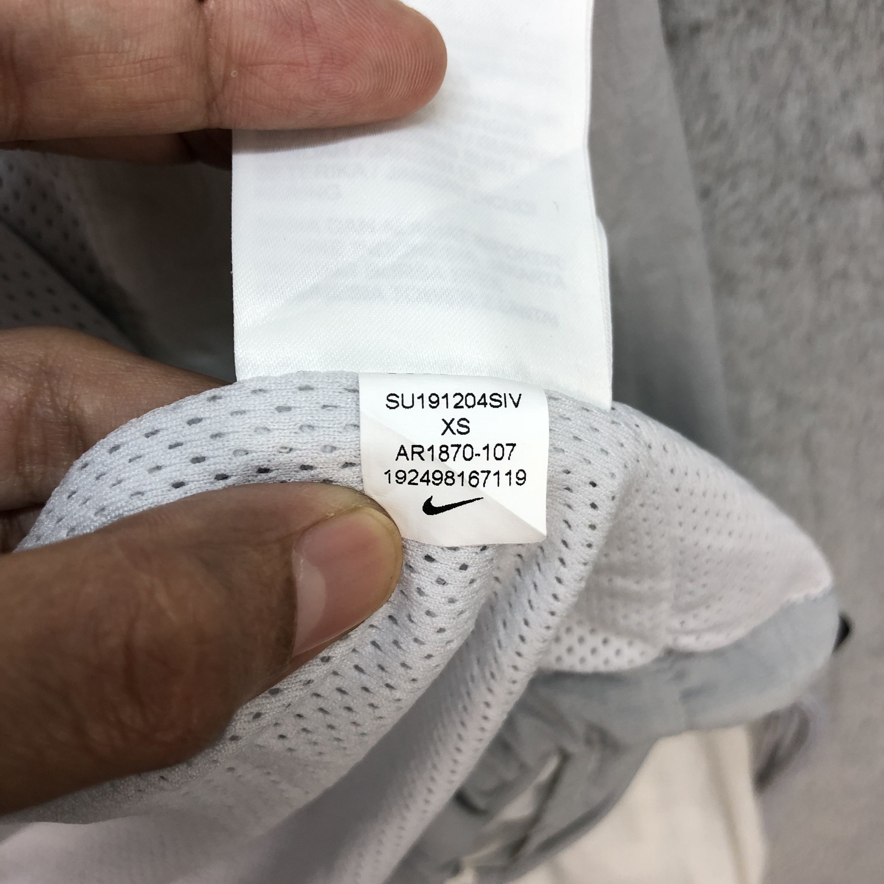Nike Nike White Light Jacket / Windbreaker #5589-199 Size US XS / EU 42 / 0 - 13 Thumbnail