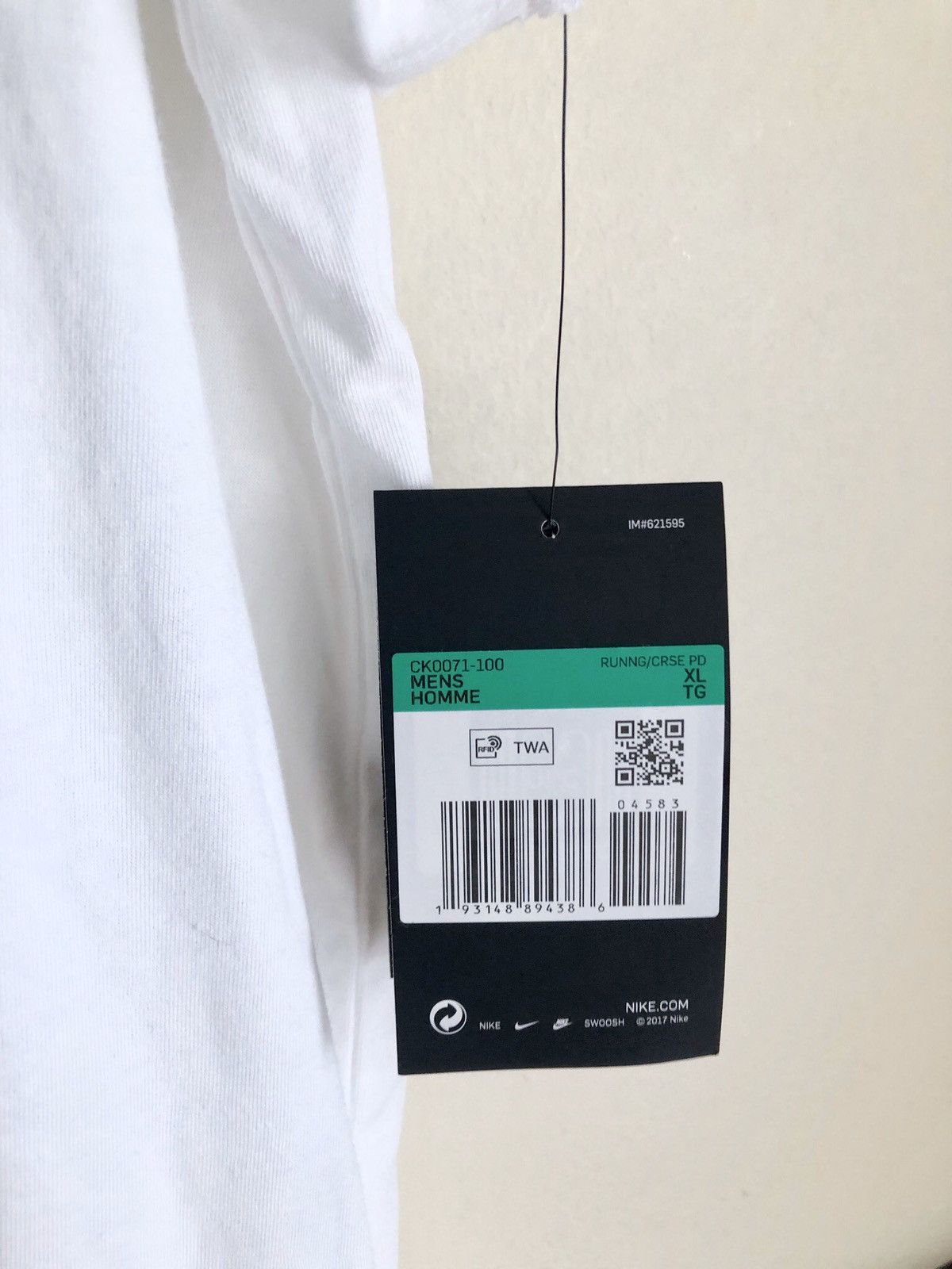 Nike Nike SB Skateboarding Summer Cocktail Swoosh logo t-shirt Size US XL / EU 56 / 4 - 5 Thumbnail