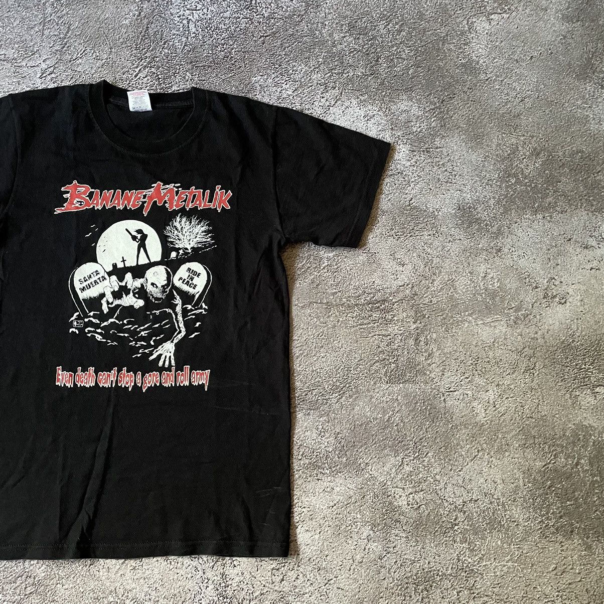Vintage Vintage Y2K Banane Metalik Graphic Tee Skulls Grunge Faded M Size US M / EU 48-50 / 2 - 5 Thumbnail