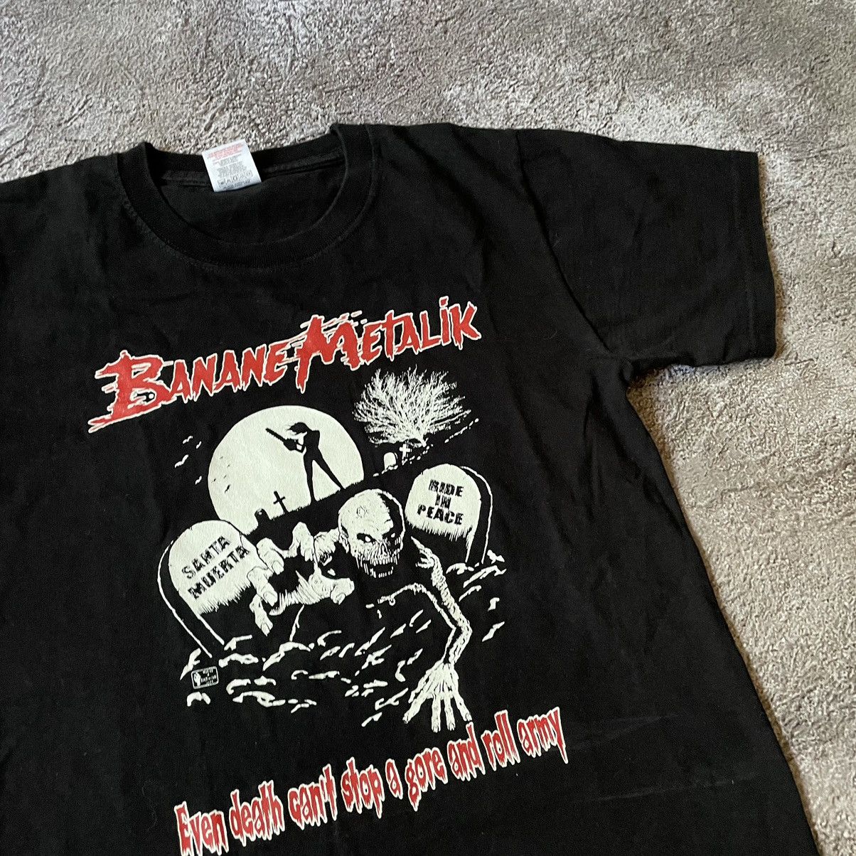 Vintage Vintage Y2K Banane Metalik Graphic Tee Skulls Grunge Faded M Size US M / EU 48-50 / 2 - 3 Thumbnail