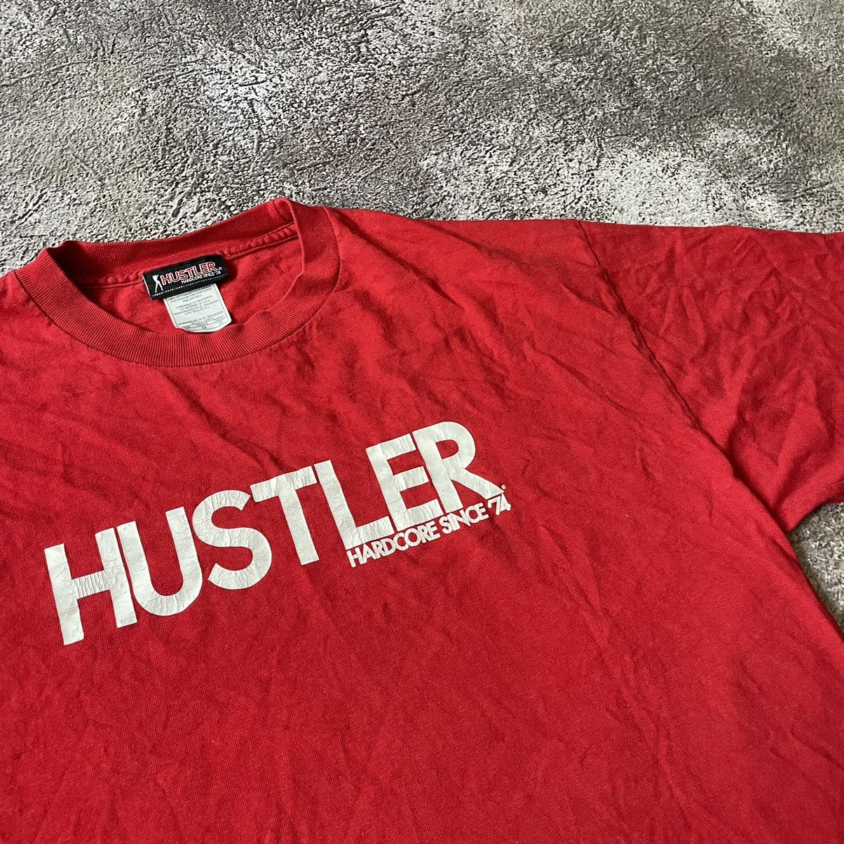 Vintage Vintage Y2K Hustler Logo Graphic Tee Streetwear Red Boxy L Size US L / EU 52-54 / 3 - 4 Thumbnail