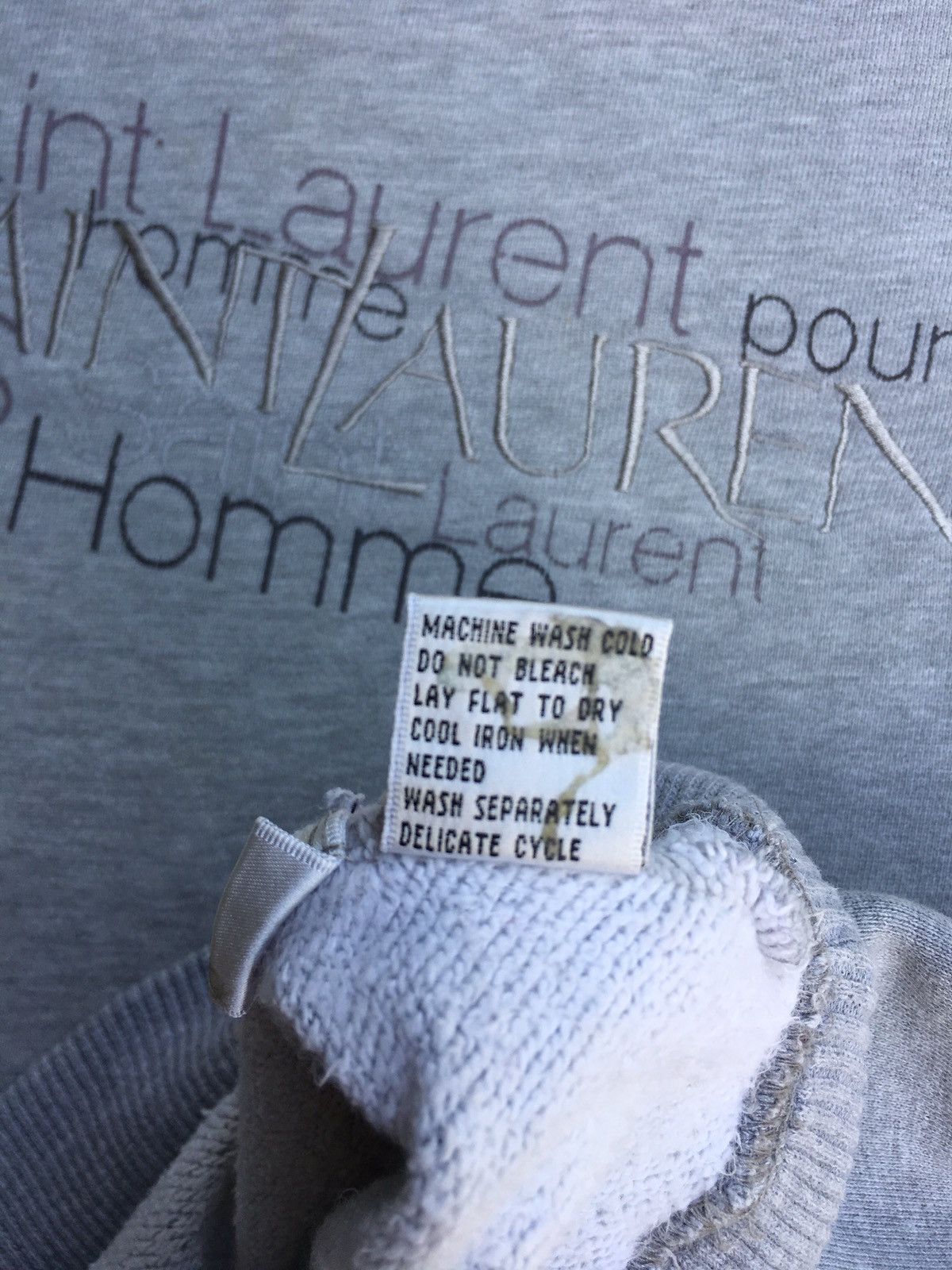 Yves Saint Laurent Vintage Yves Saint Laurent YSL Biglogo Spellout Sweatshirt Size US M / EU 48-50 / 2 - 13 Thumbnail