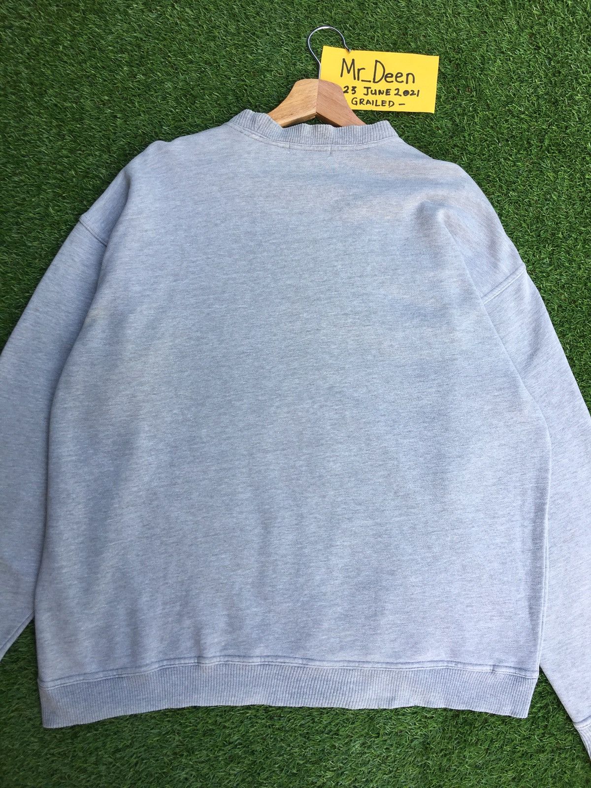 Yves Saint Laurent Vintage Yves Saint Laurent YSL Biglogo Spellout Sweatshirt Size US M / EU 48-50 / 2 - 18 Thumbnail