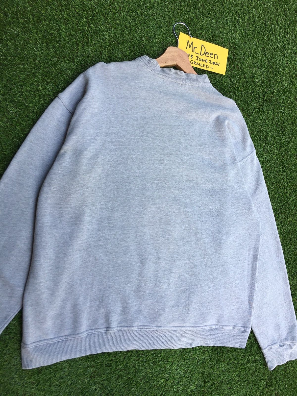 Yves Saint Laurent Vintage Yves Saint Laurent YSL Biglogo Spellout Sweatshirt Size US M / EU 48-50 / 2 - 19 Thumbnail